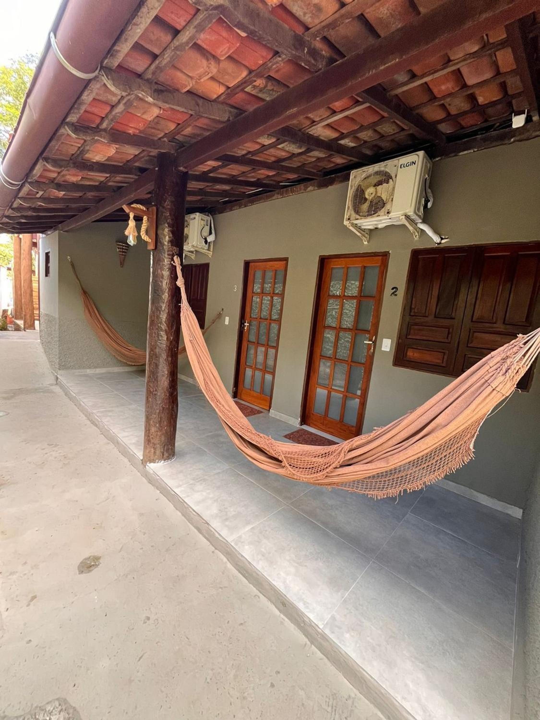 Triple Room with Balcony - Photo 36