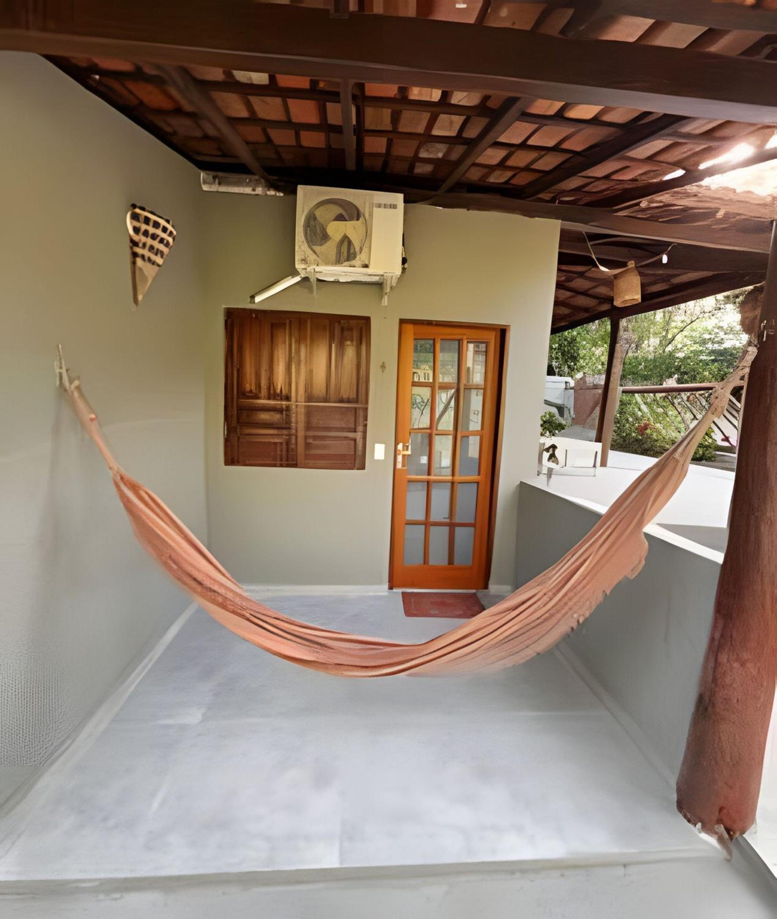 Triple Room with Balcony - Photo 15