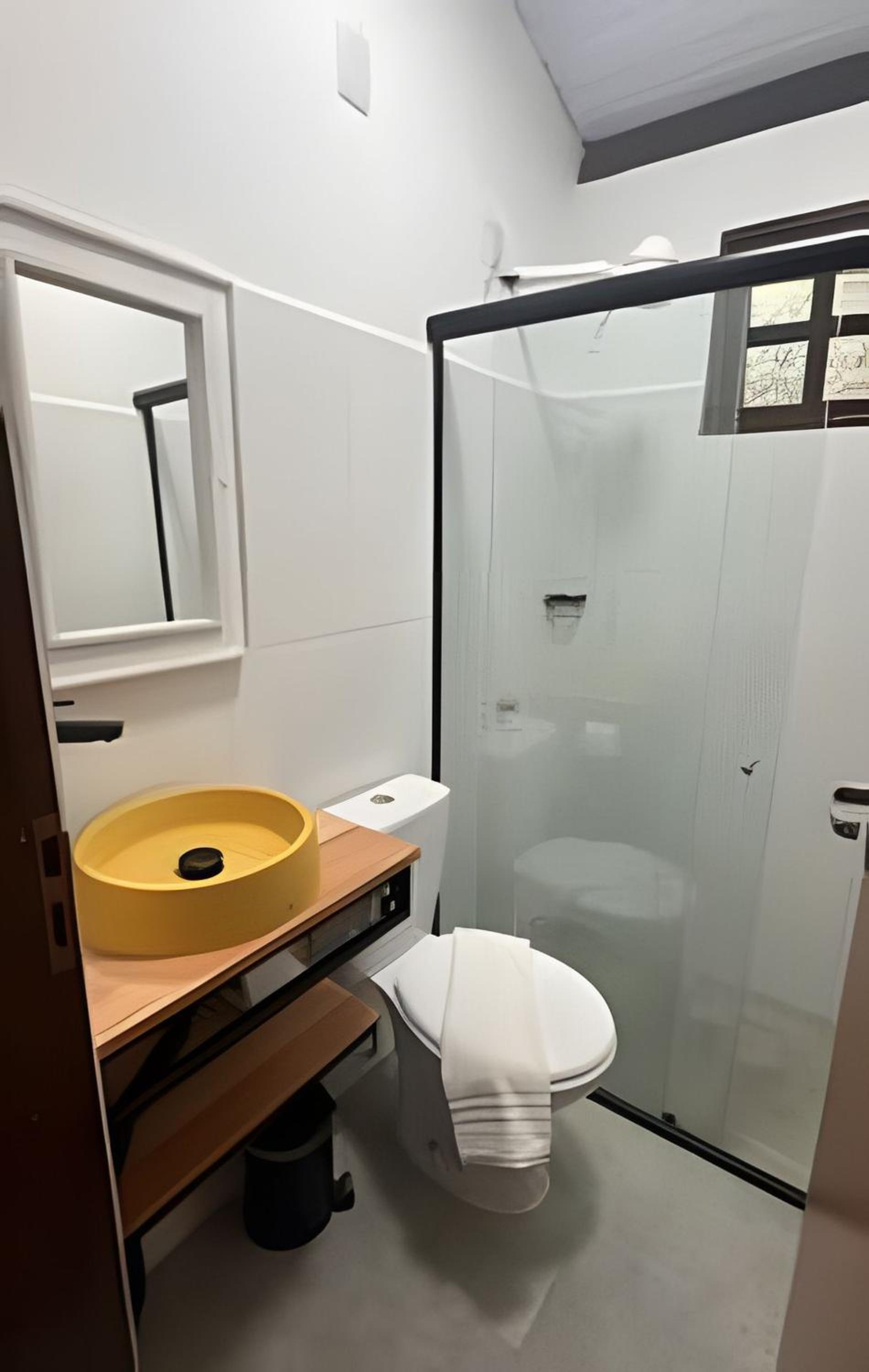 Triple Room with Balcony - Photo 18