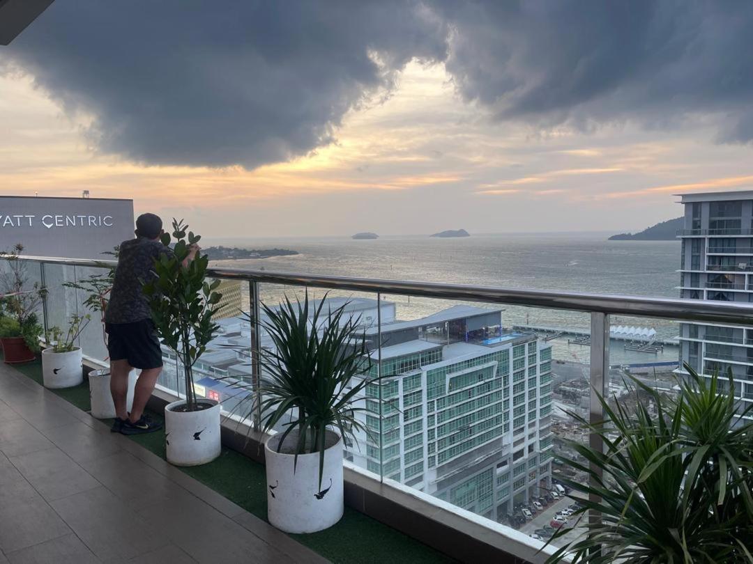 Suite With City View