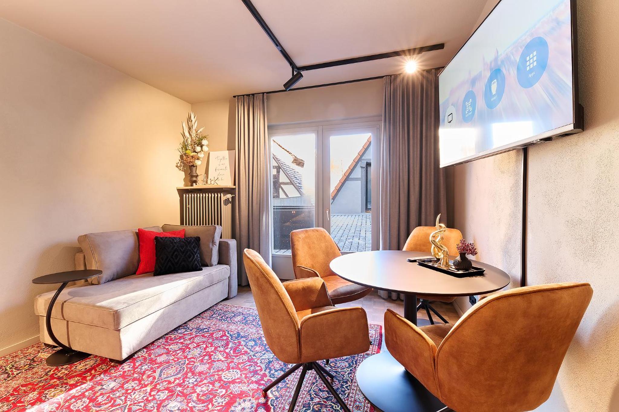 Two-Bedroom Apartment with Balcony photo 1
