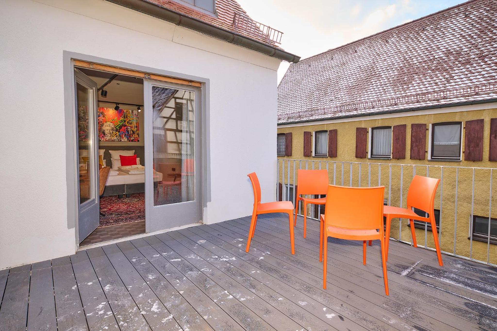 Two-Bedroom Apartment with Balcony photo 2