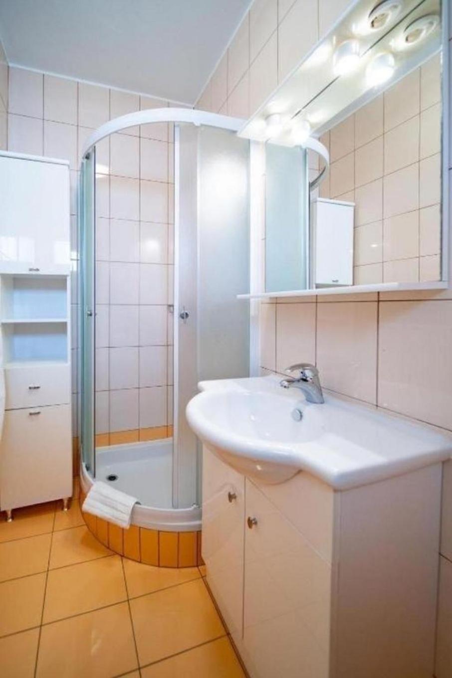 Three-Bedroom Apartment photo 2