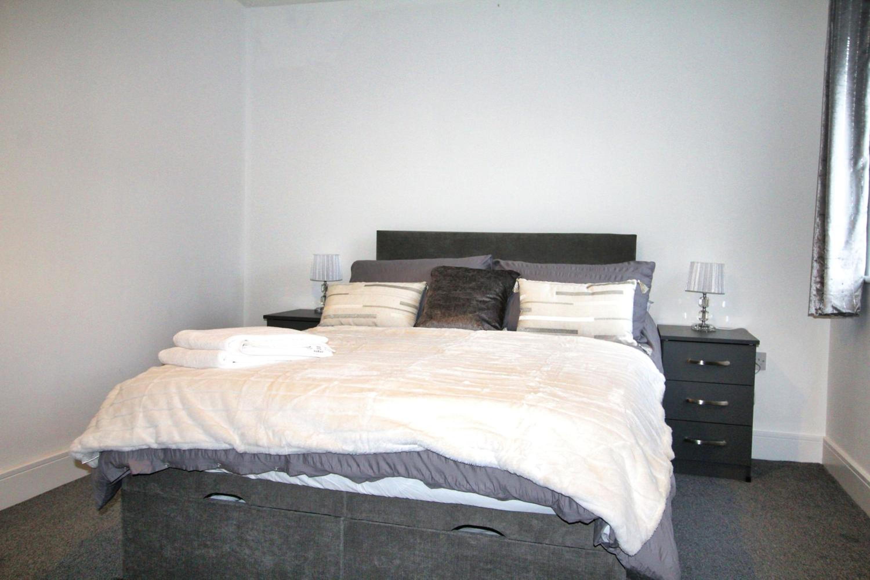 Two-Bedroom House photo 2