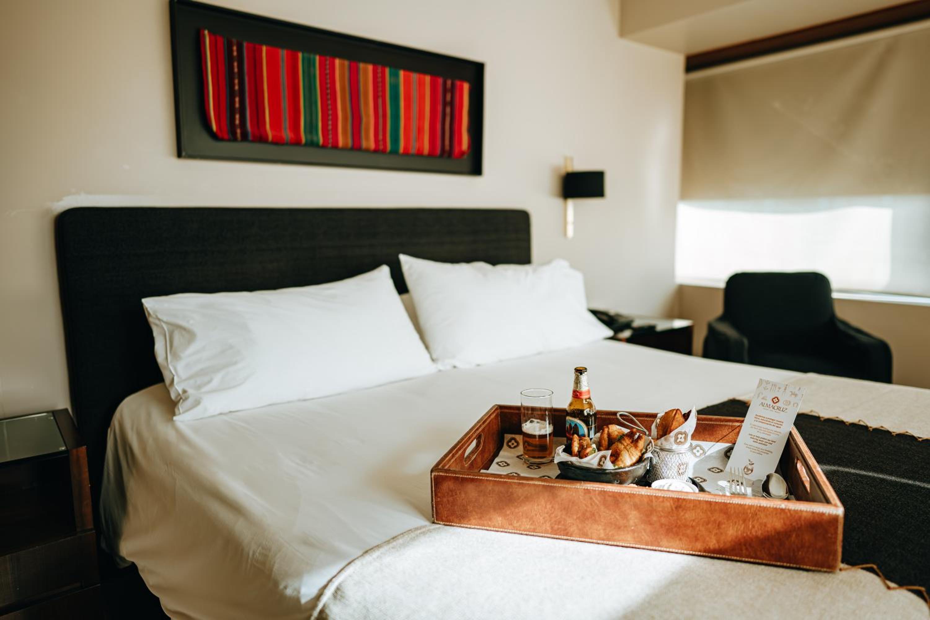 Suite - Photo 1