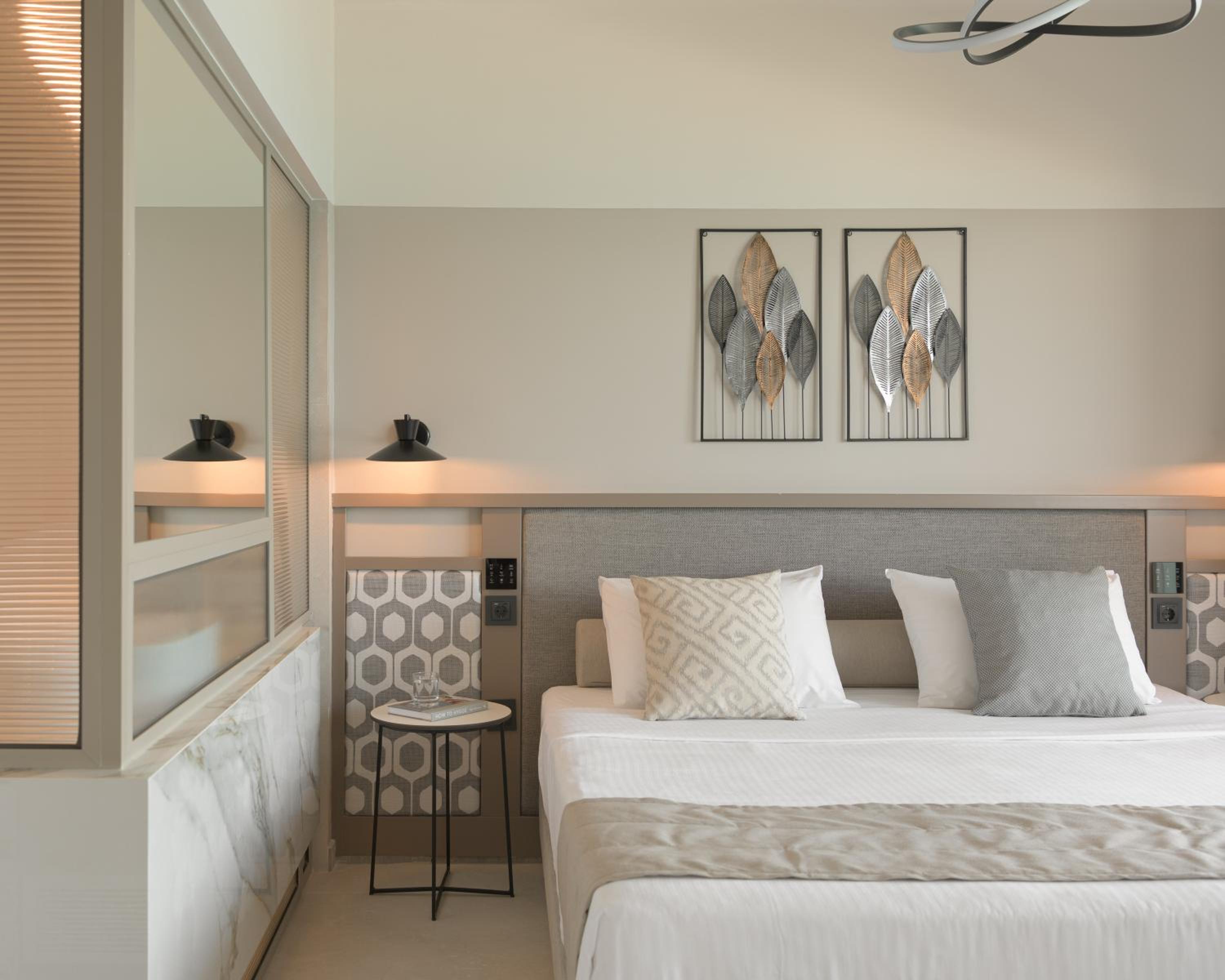 Junior Suite with Sea View - Photo 9