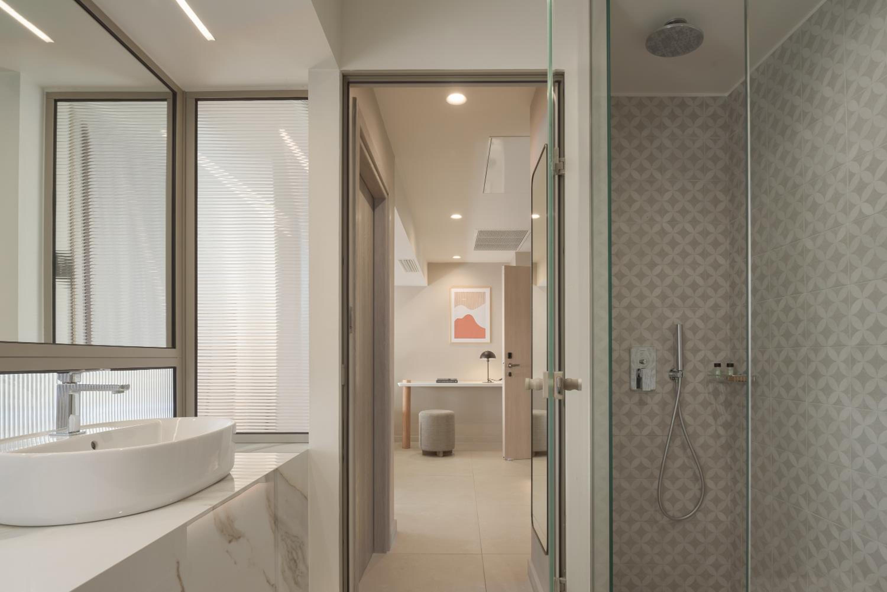 Junior Suite with Sea View - Photo 5
