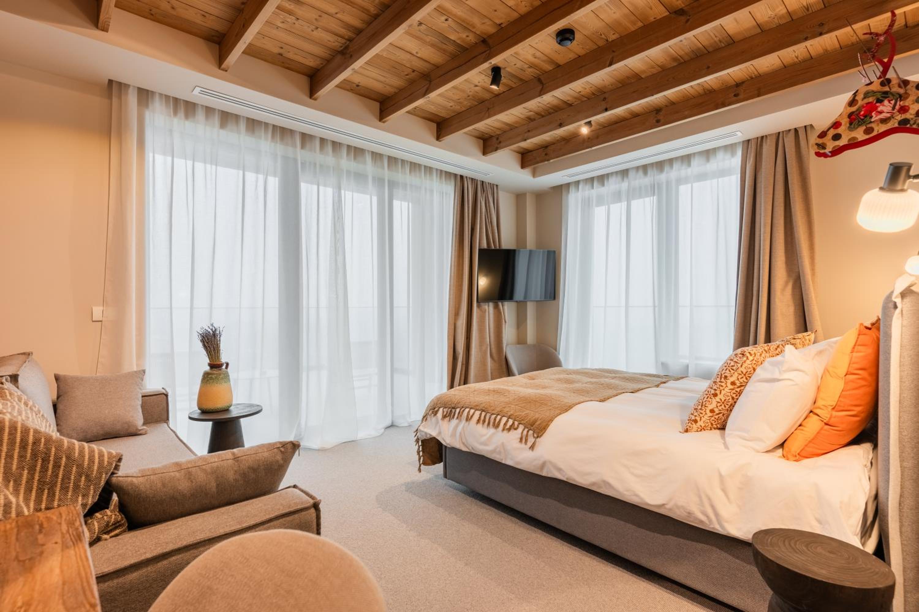 Deluxe Double Room- Ground Floor, Terrace with Mountain View