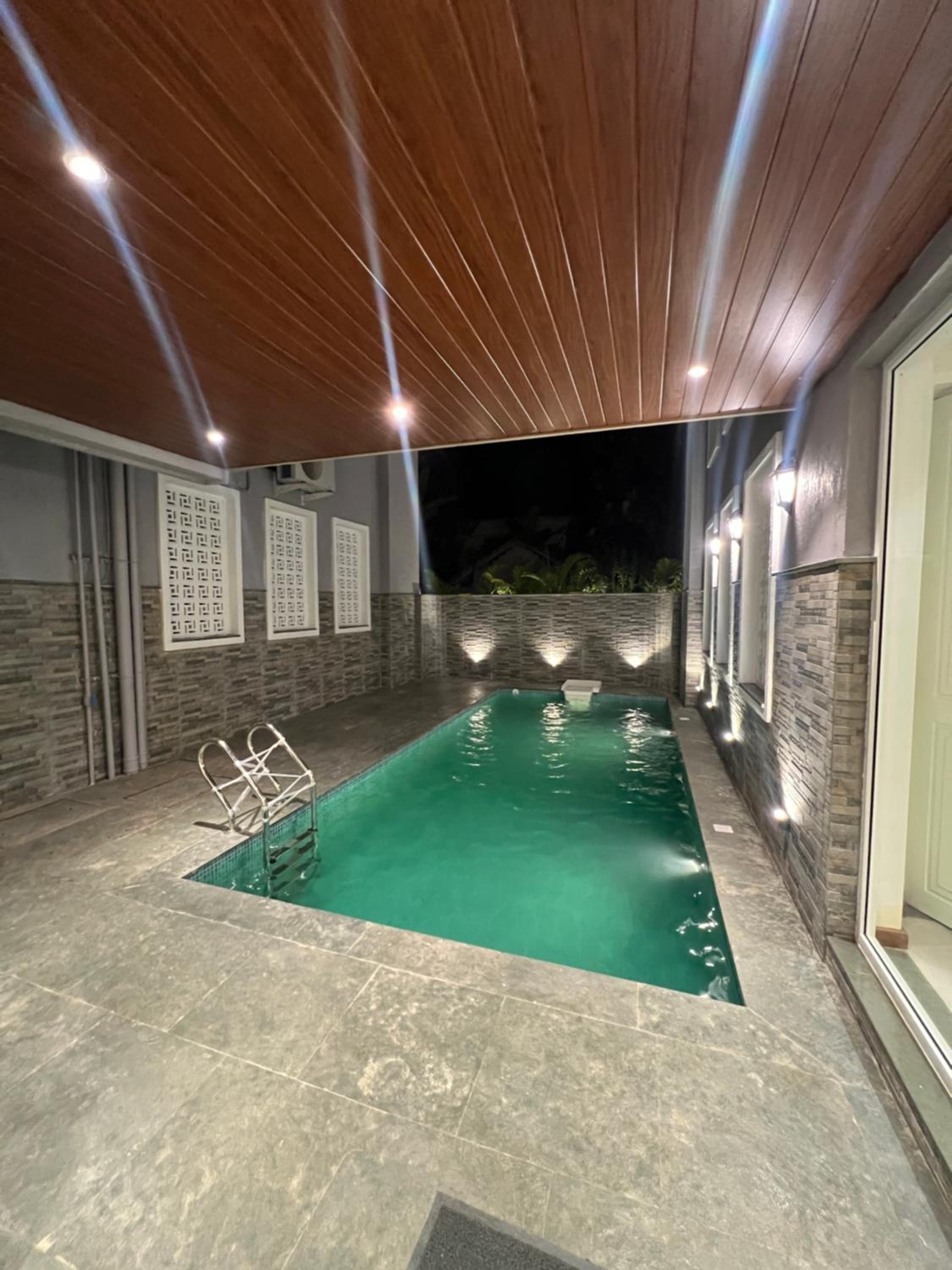 Villa photo 2