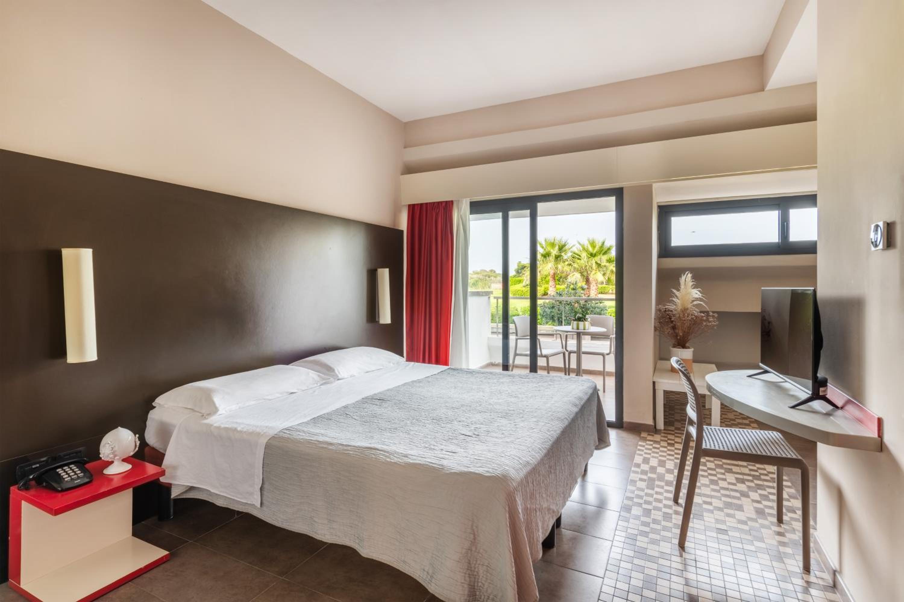 Double or Twin Room Single Use