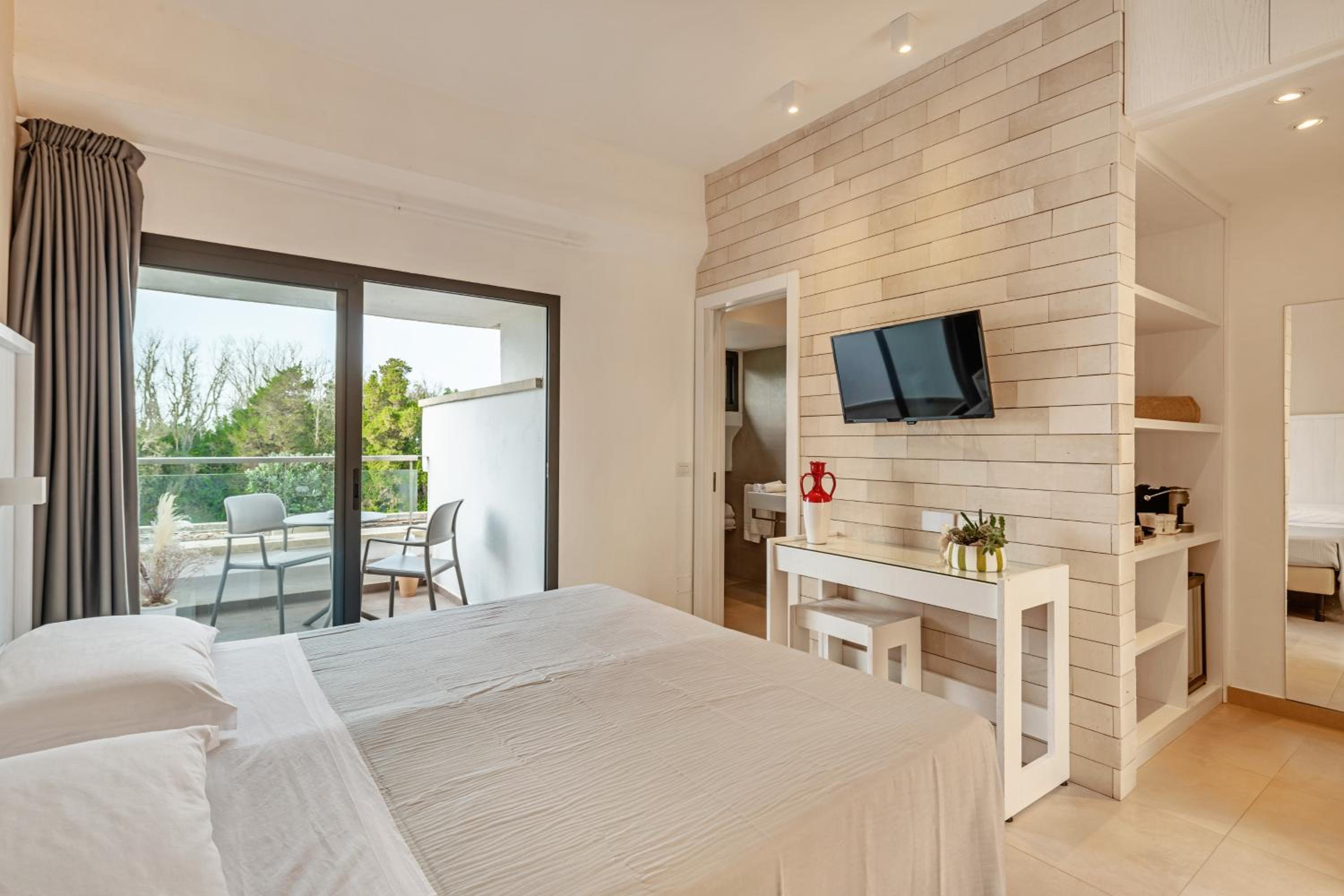 Superior Double Room photo 2