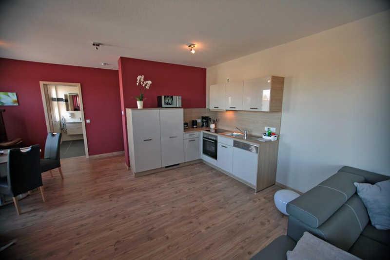 One-Bedroom Apartment with Balcony photo 3