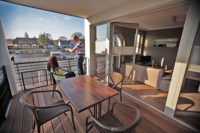 One-Bedroom Apartment with Balcony photo 2