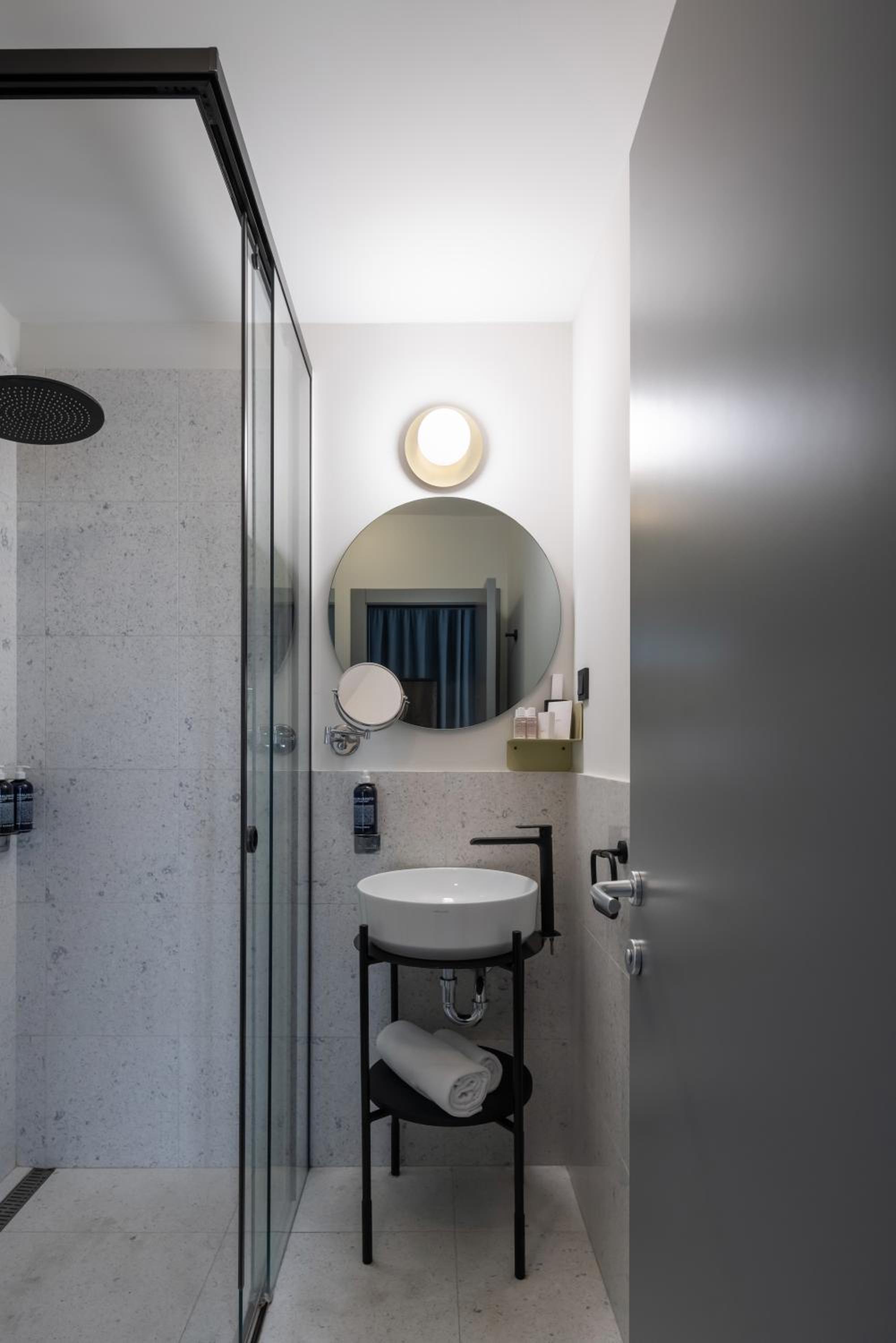 Economy Single Room