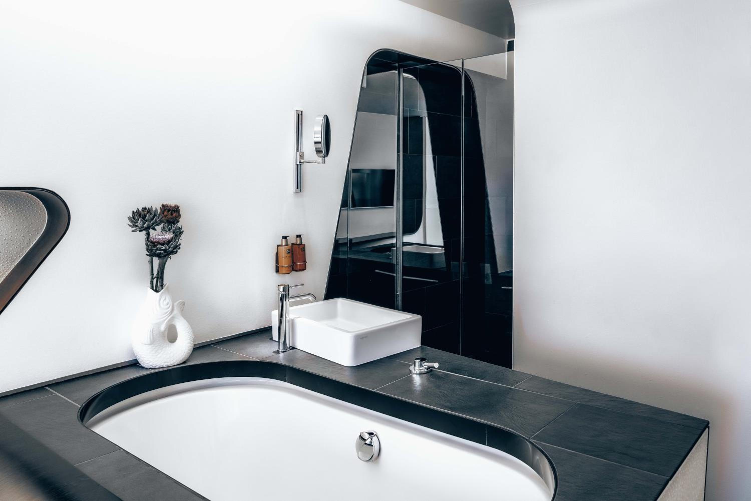 Double Room with Bath photo 3