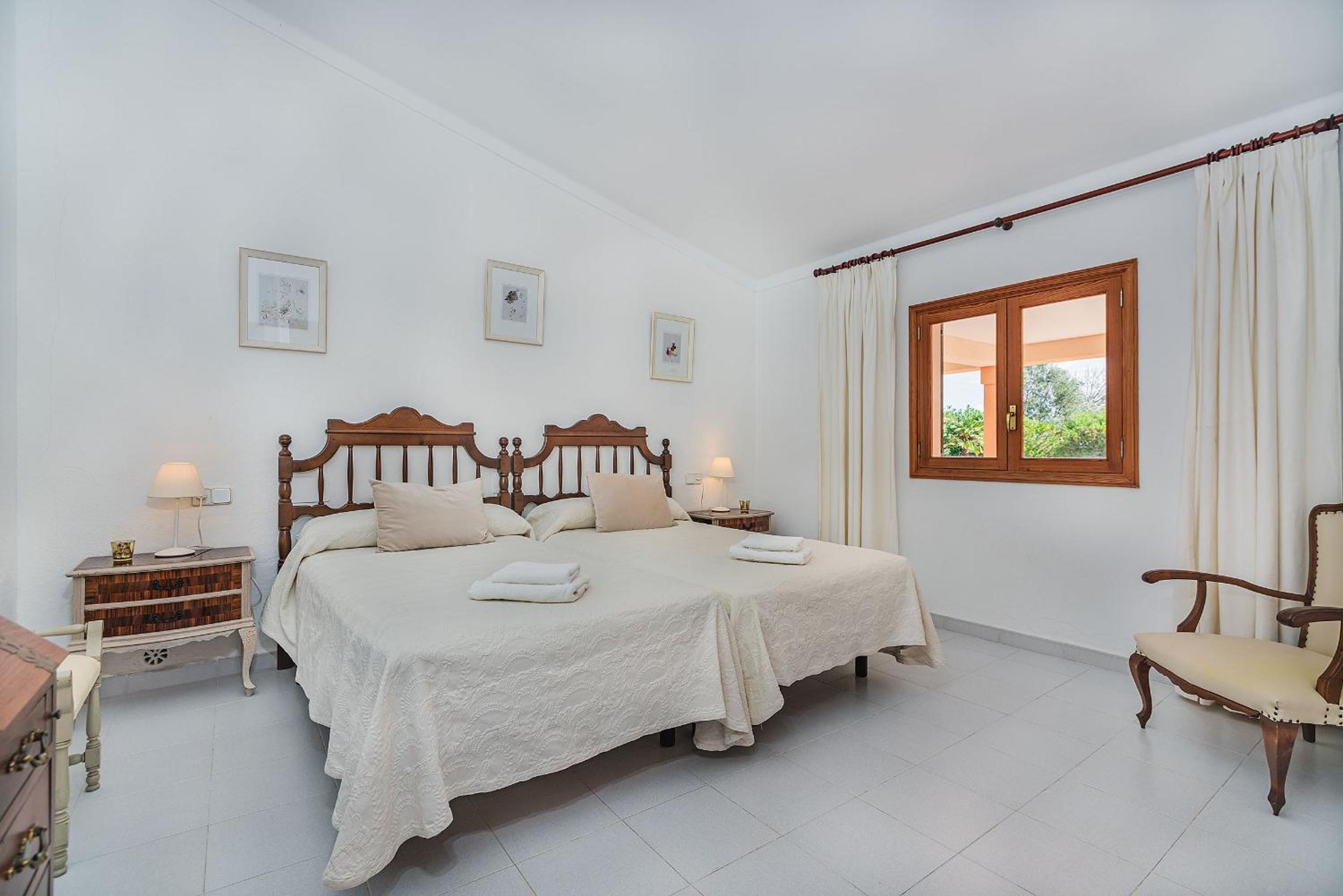 Villa photo 3