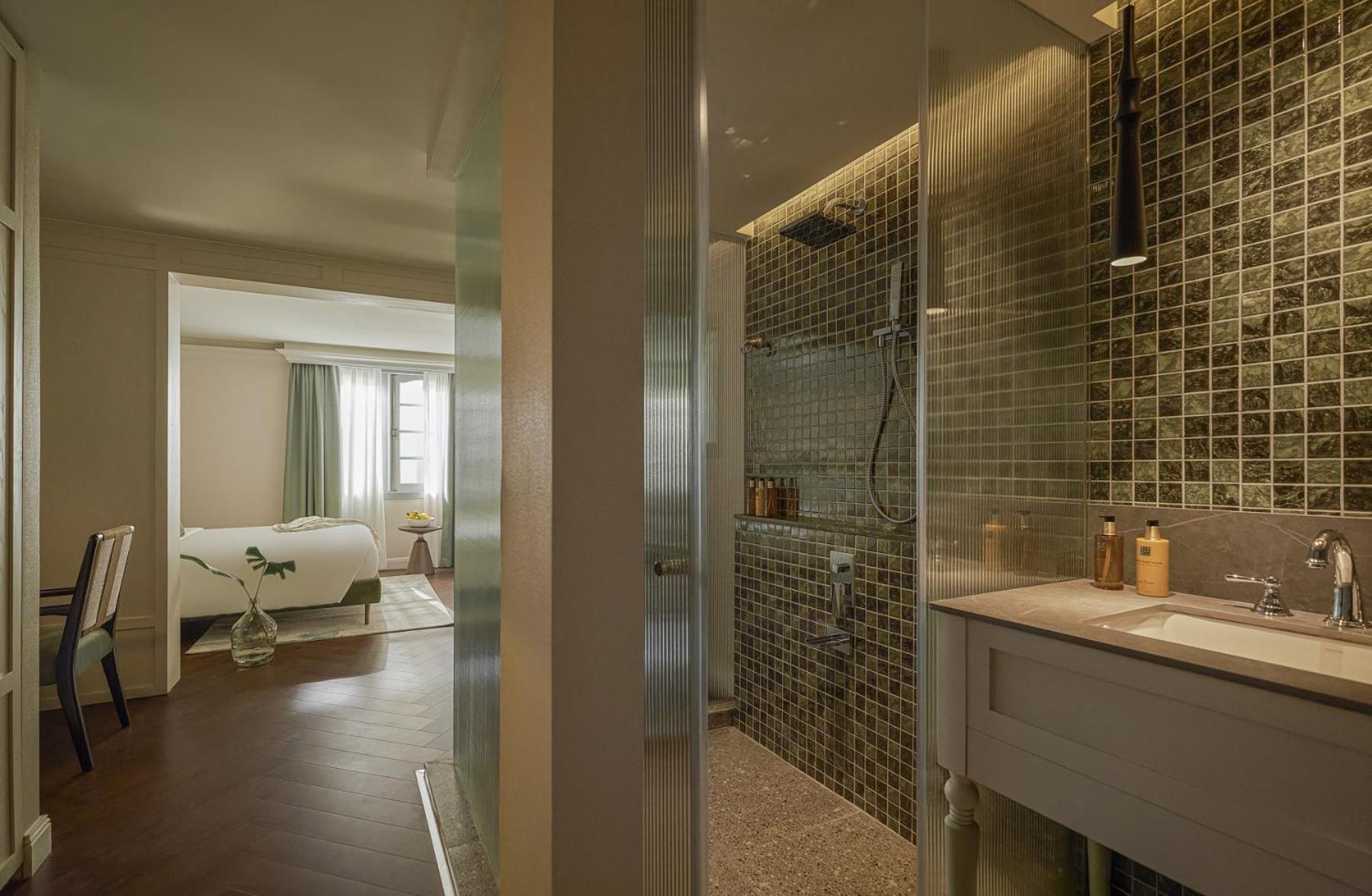 Deluxe Room photo 2