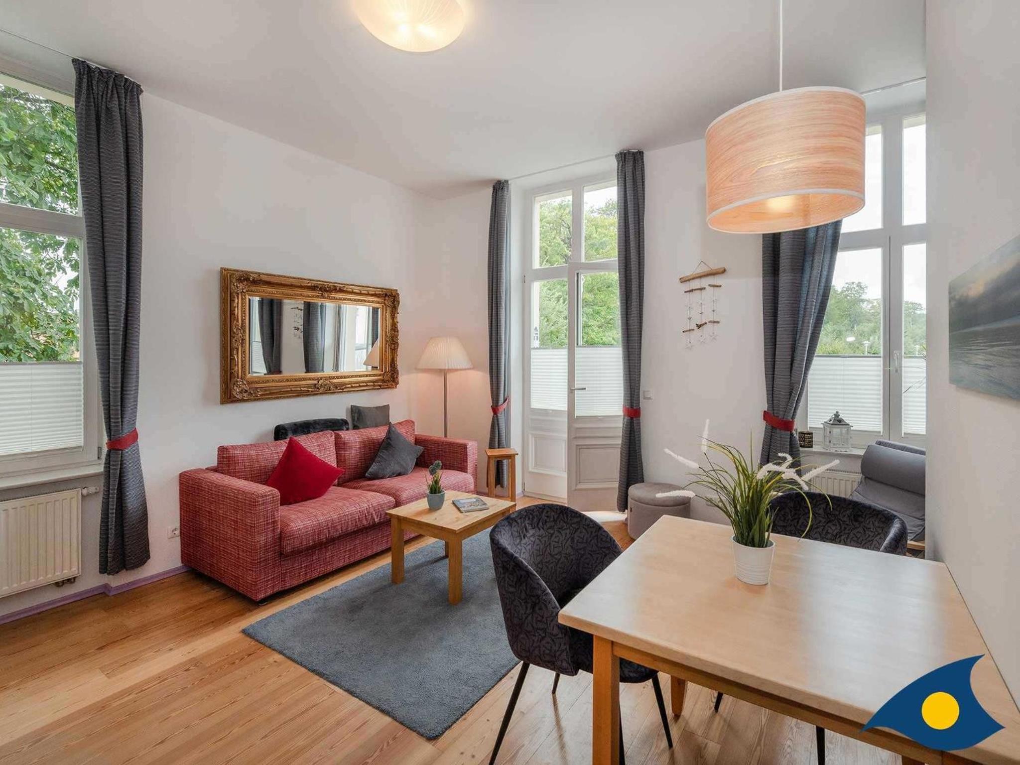 One-Bedroom Apartment with Balcony photo 1