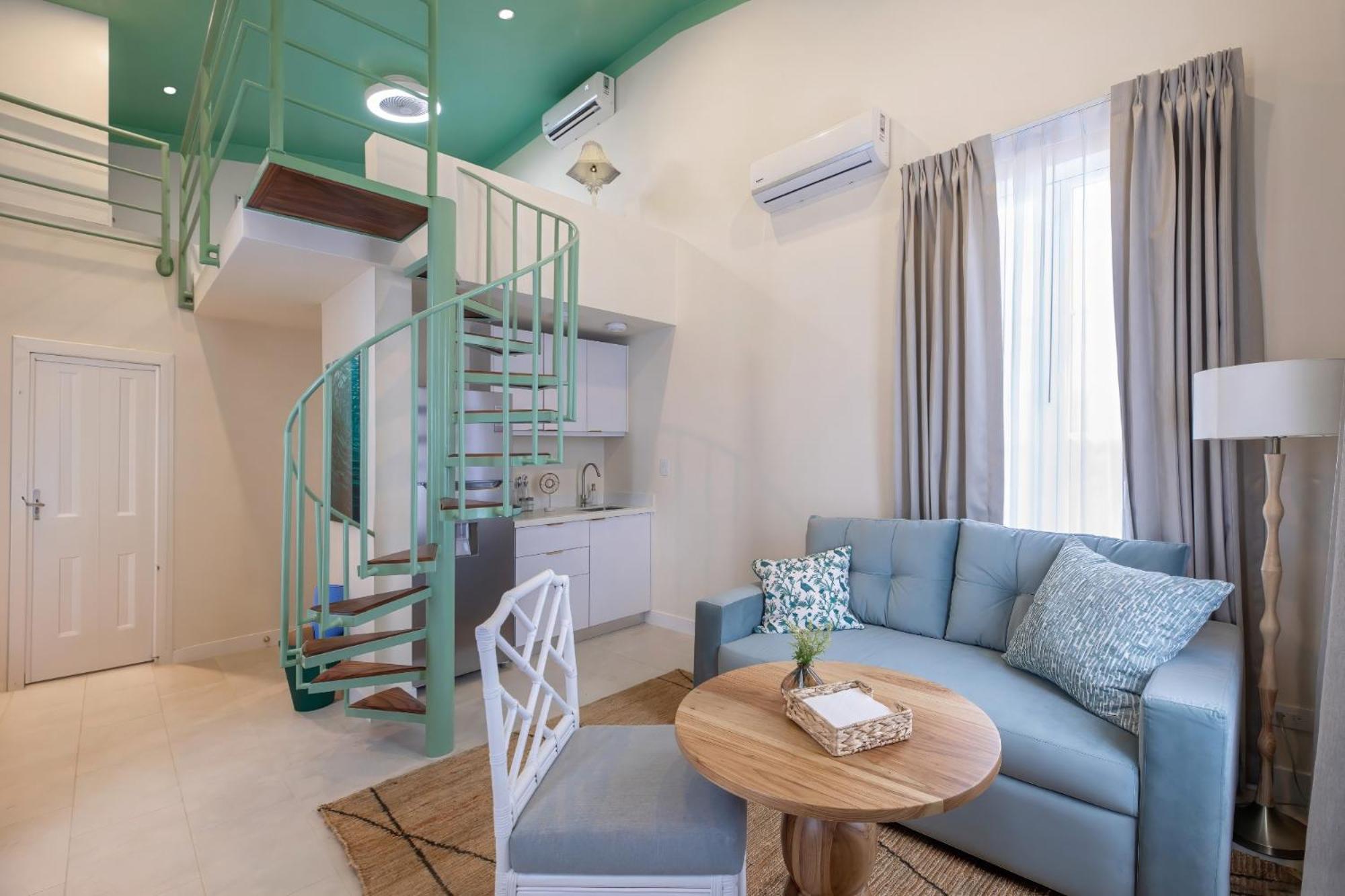 Studio Apartment with Queen Bed