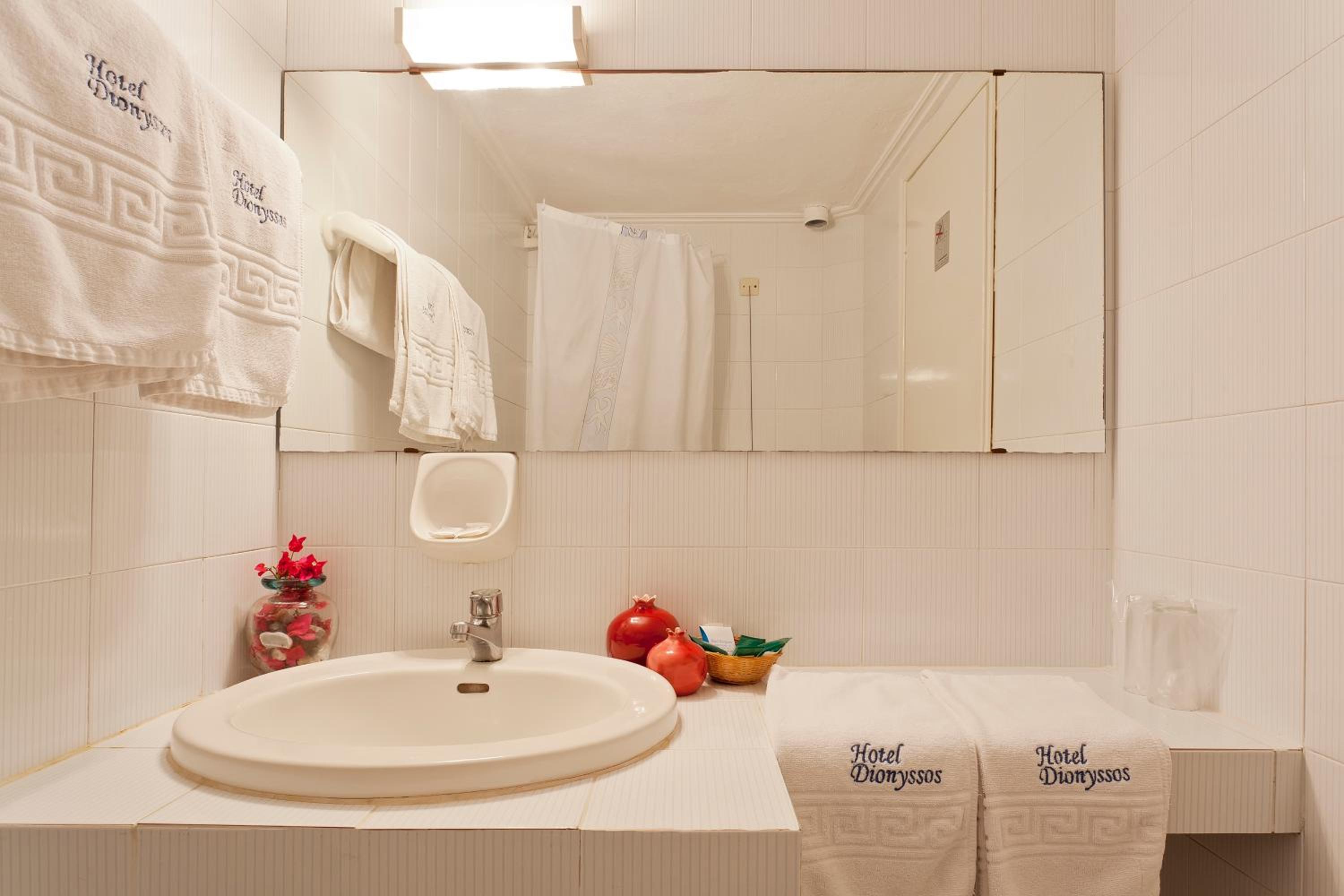 Standard Twin Room Inland View - Photo 11