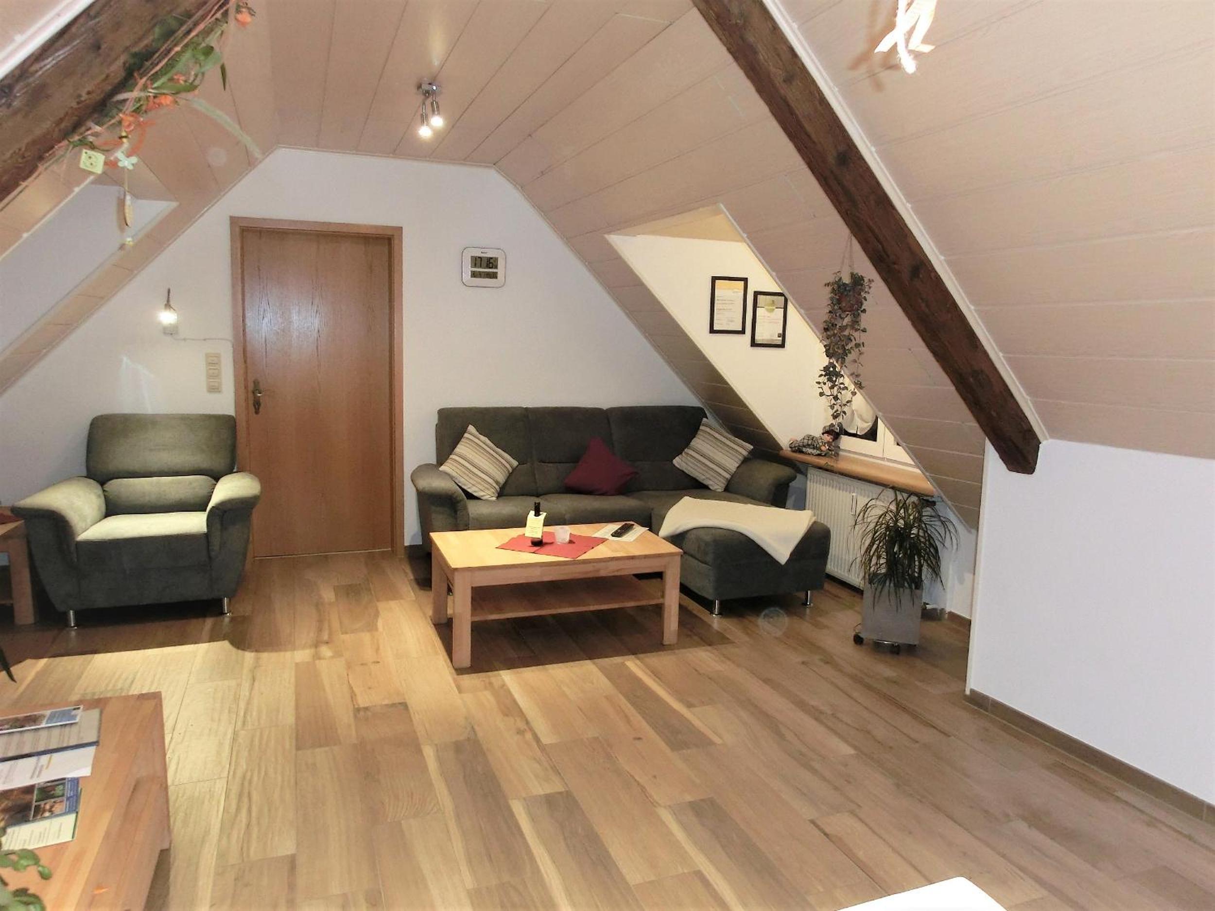Two-Bedroom Deluxe Apartment with Garden View photo 3