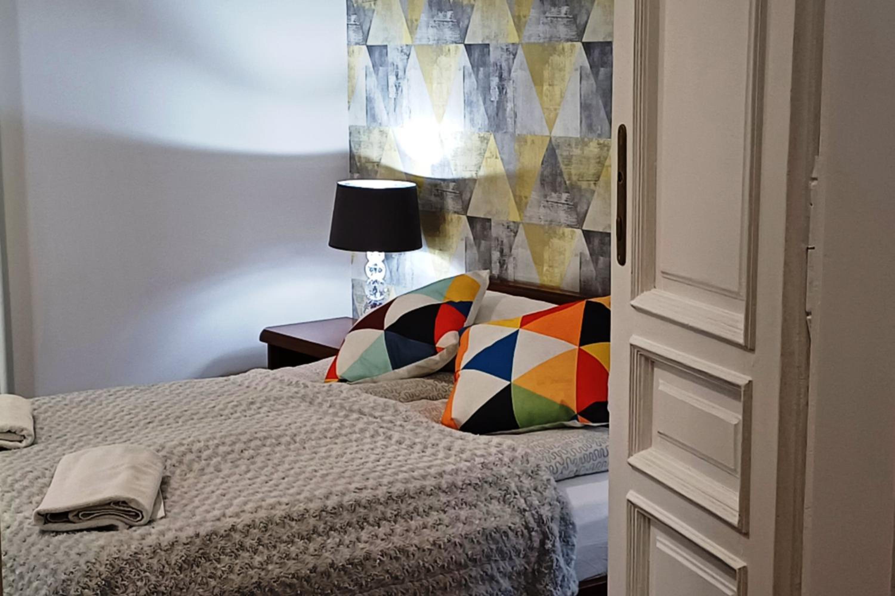 Two-Bedroom Apartment - 10 - Photo 5