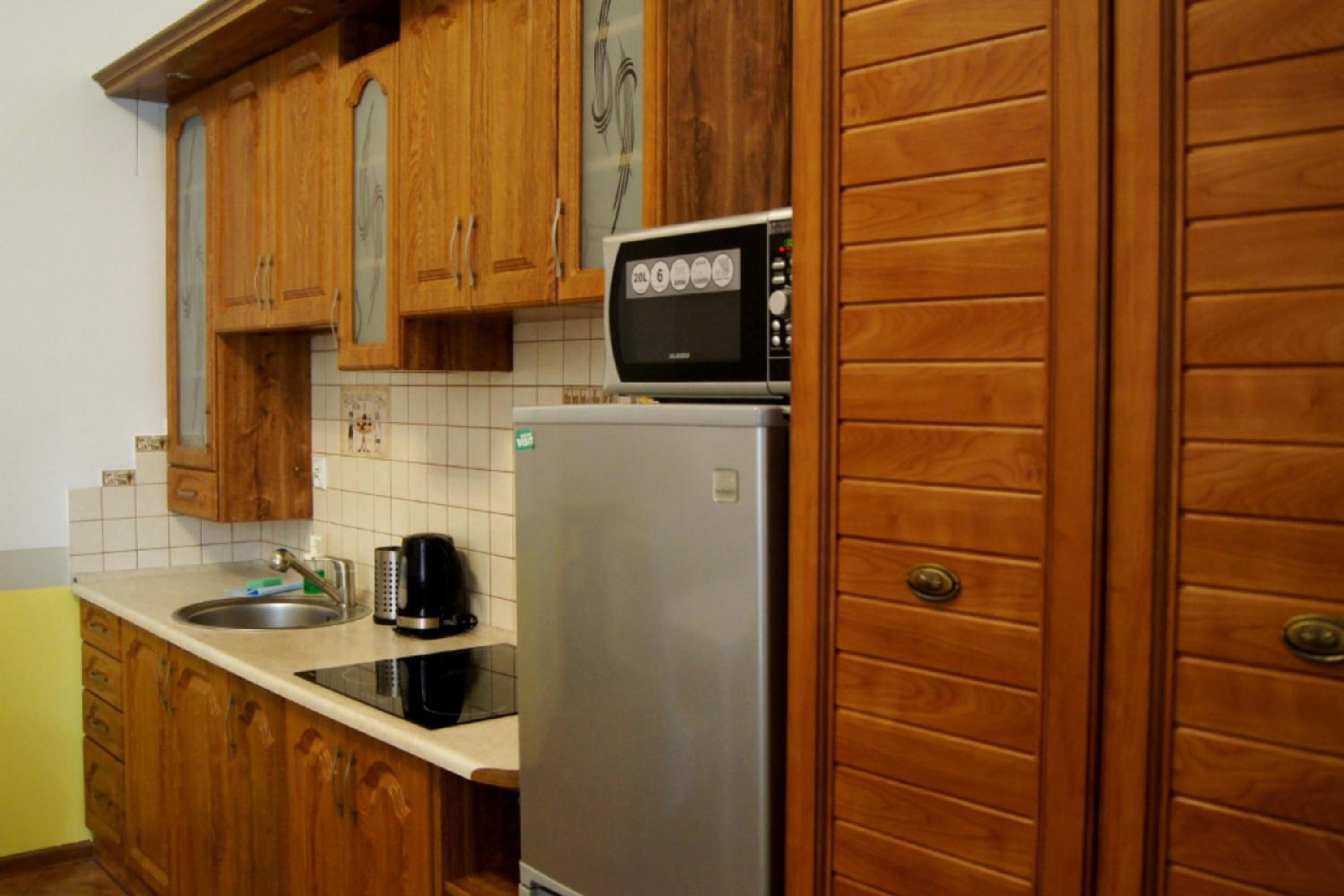 Two-Bedroom Apartment - 10 - Photo 18