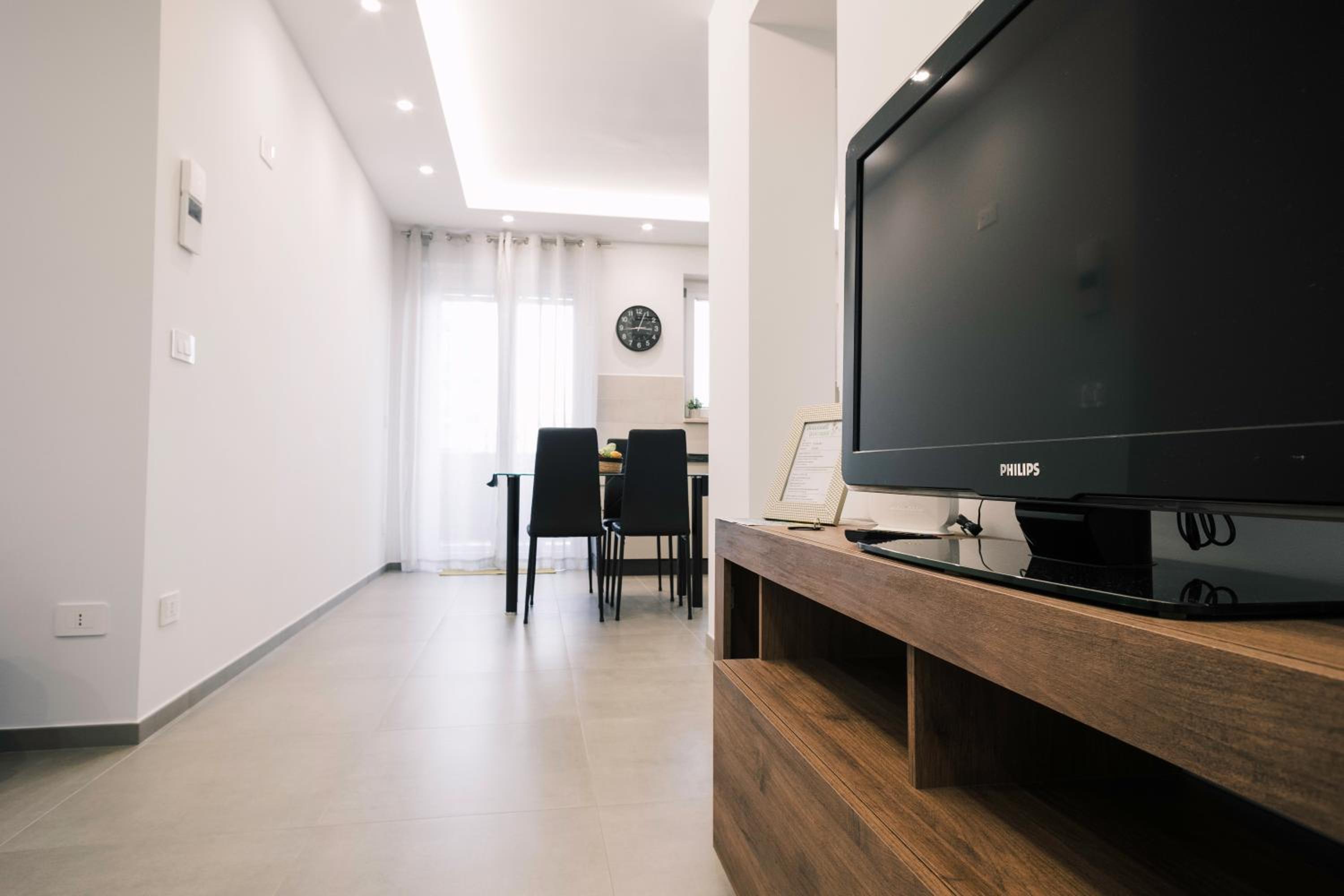 One-Bedroom Apartment with Balcony