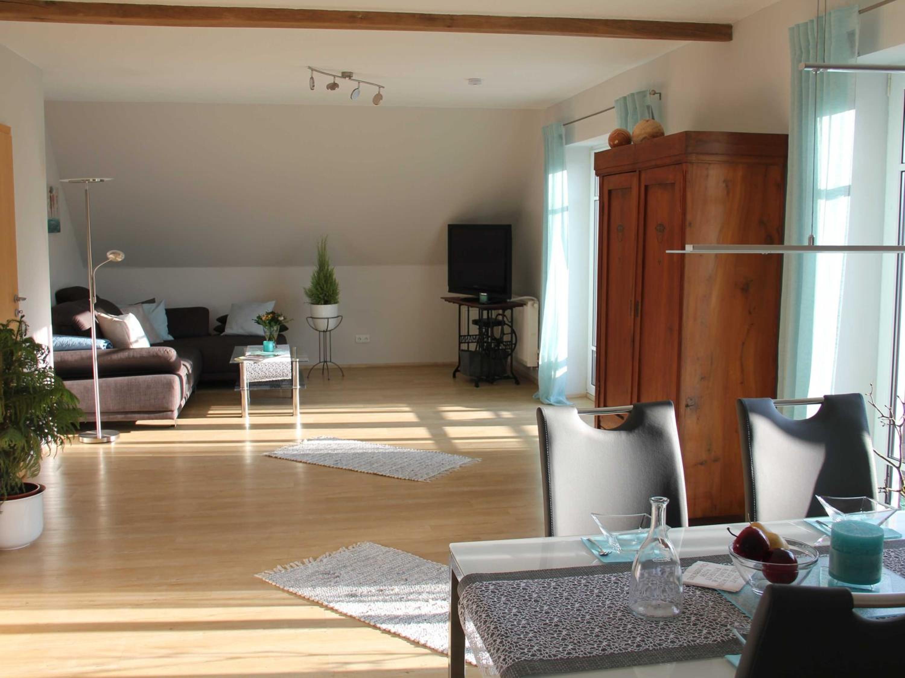 Two-Bedroom Apartment with Balcony photo 1
