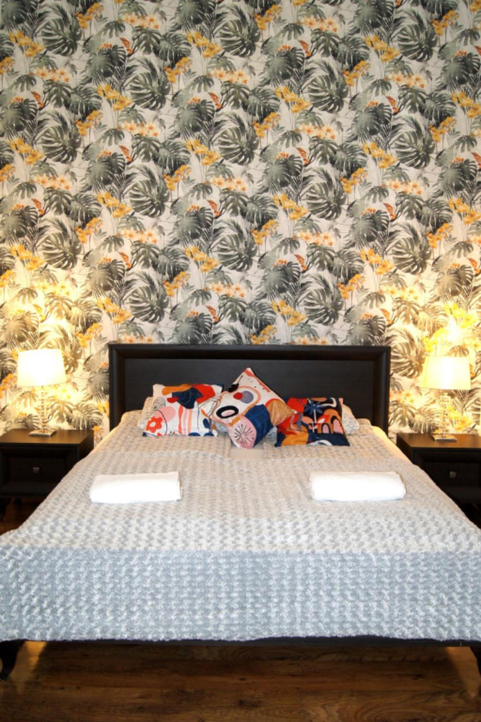 One-Bedroom Apartment - 11 - Photo 13