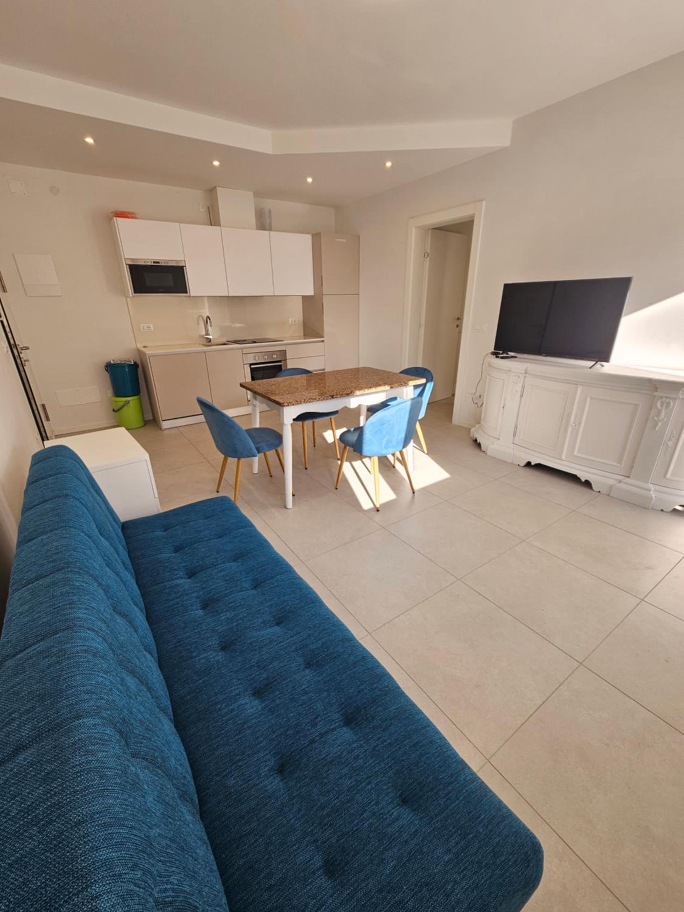 One-Bedroom Apartment with Balcony