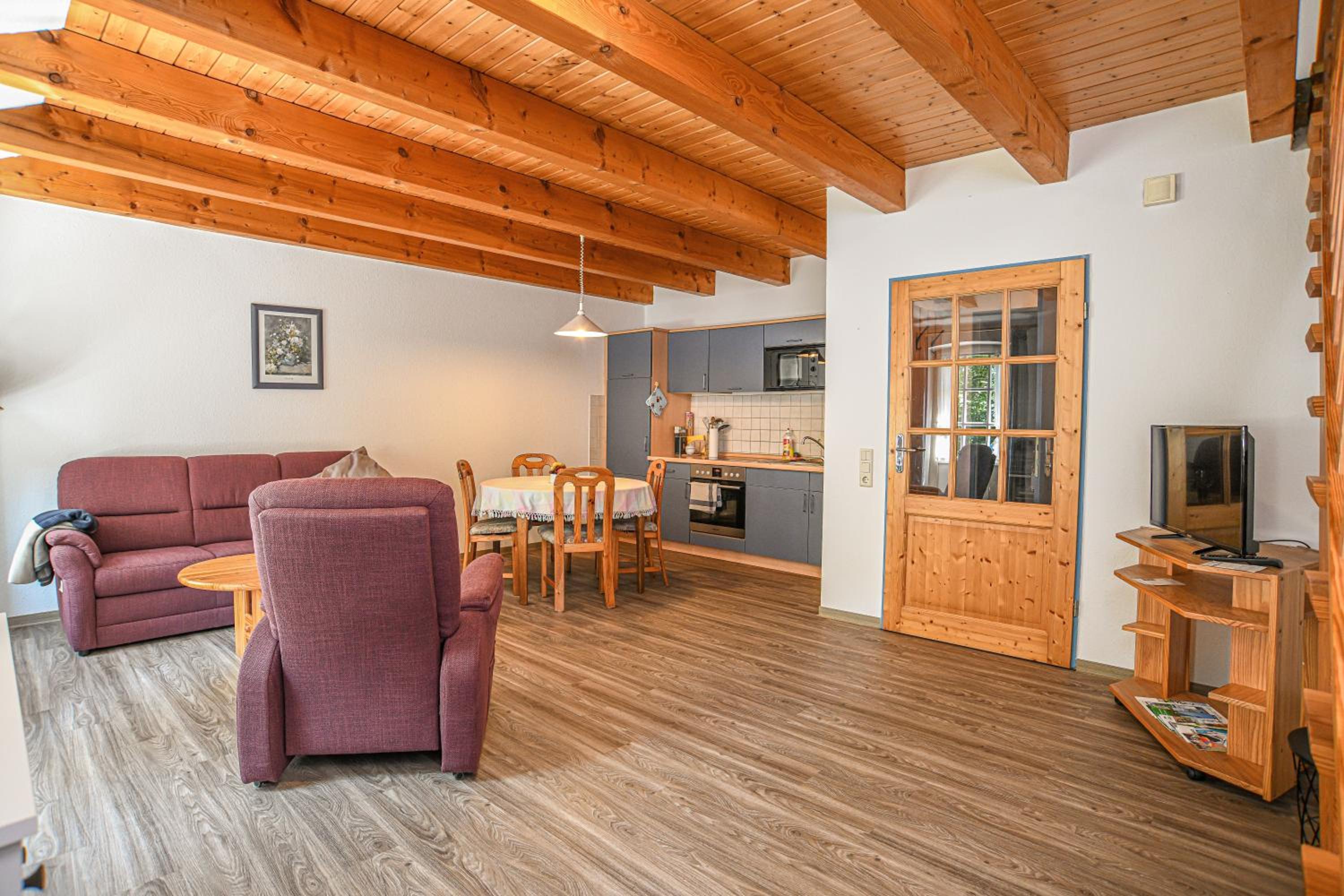 One-Bedroom Apartment with Terrace photo 1