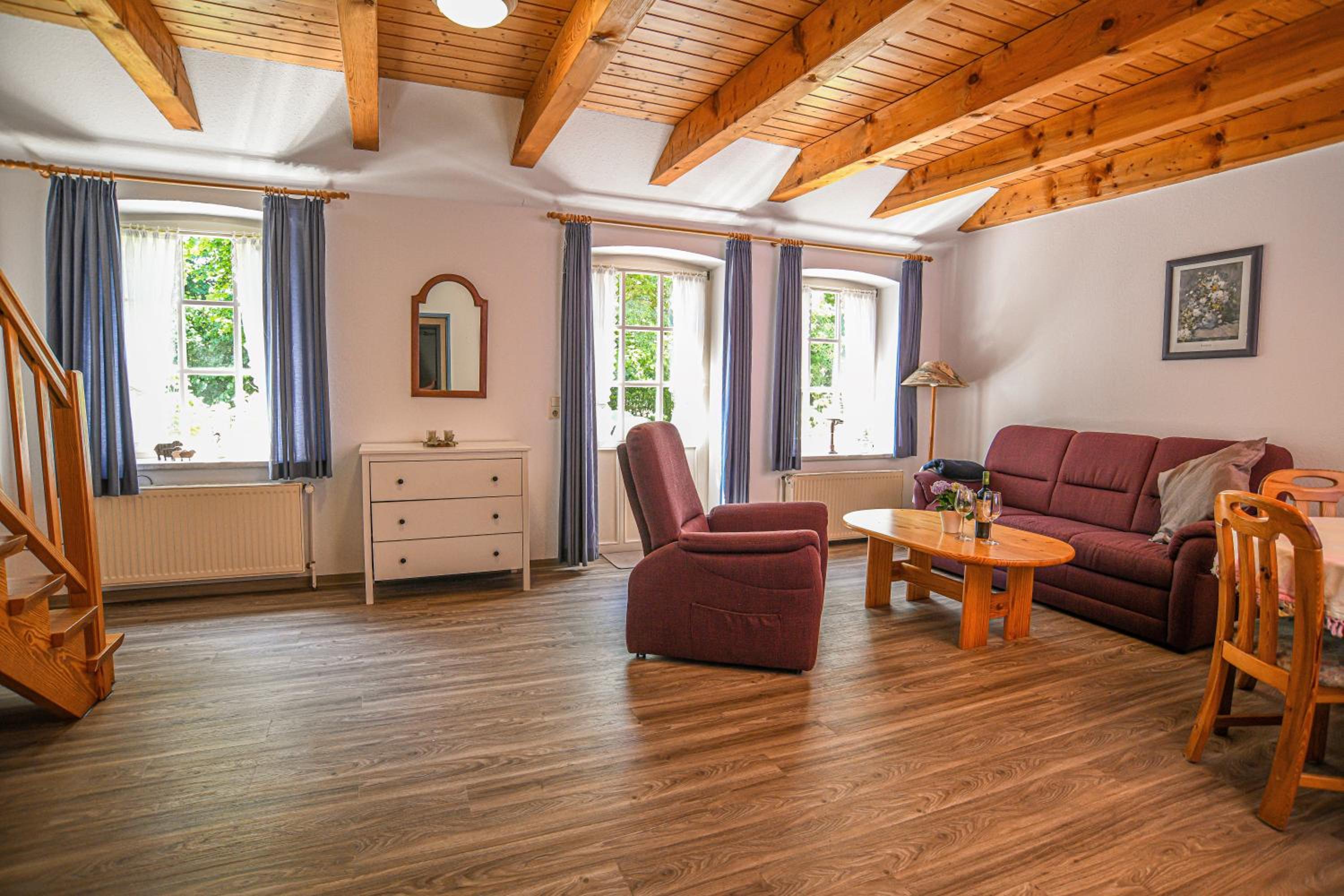 One-Bedroom Apartment with Terrace photo 3