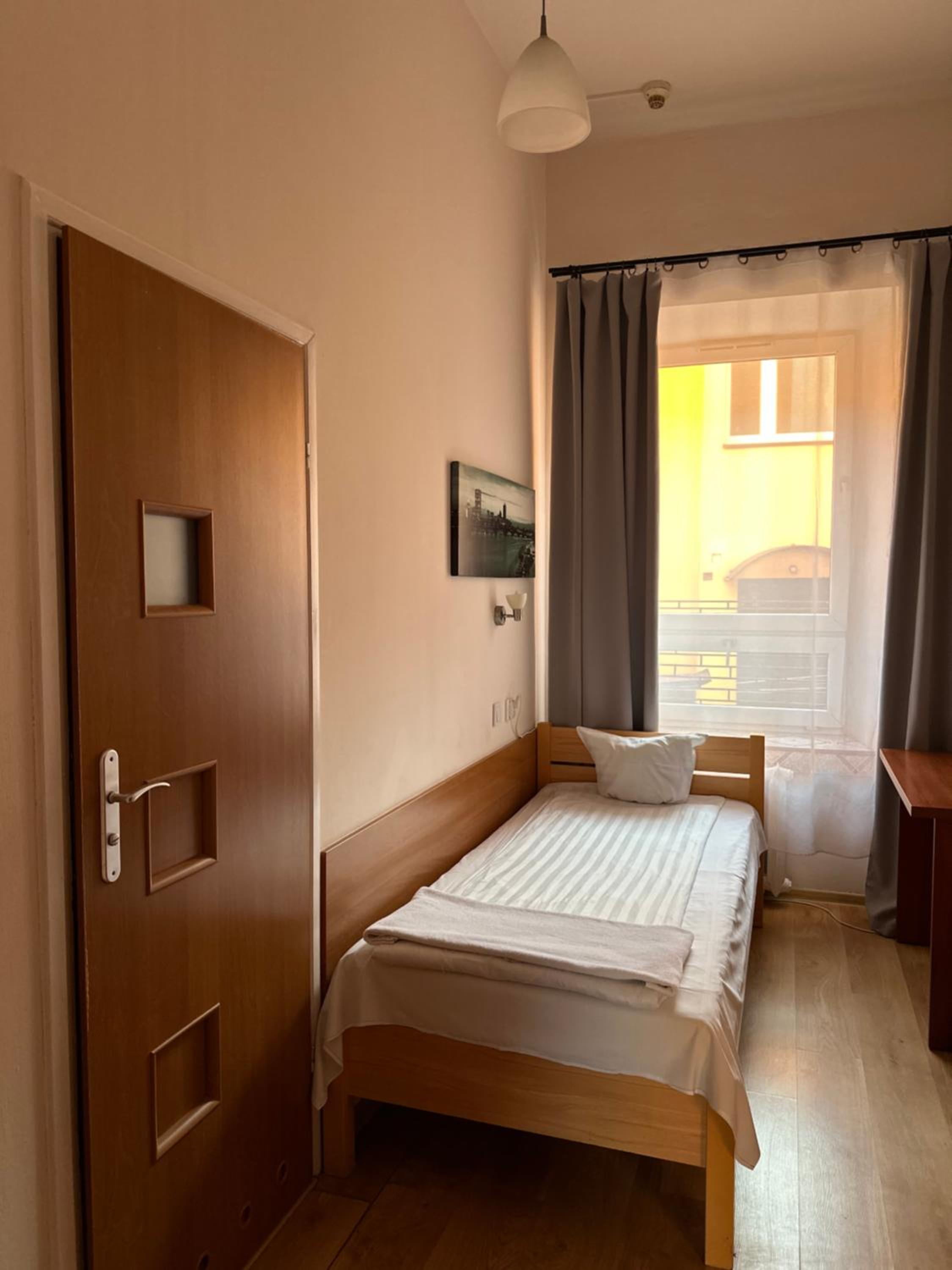 Single Room photo 3