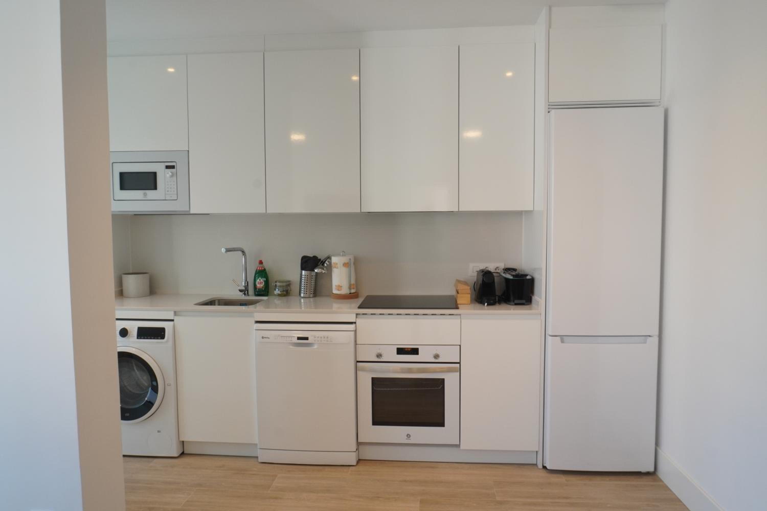 Two-Bedroom Deluxe Apartment photo 2