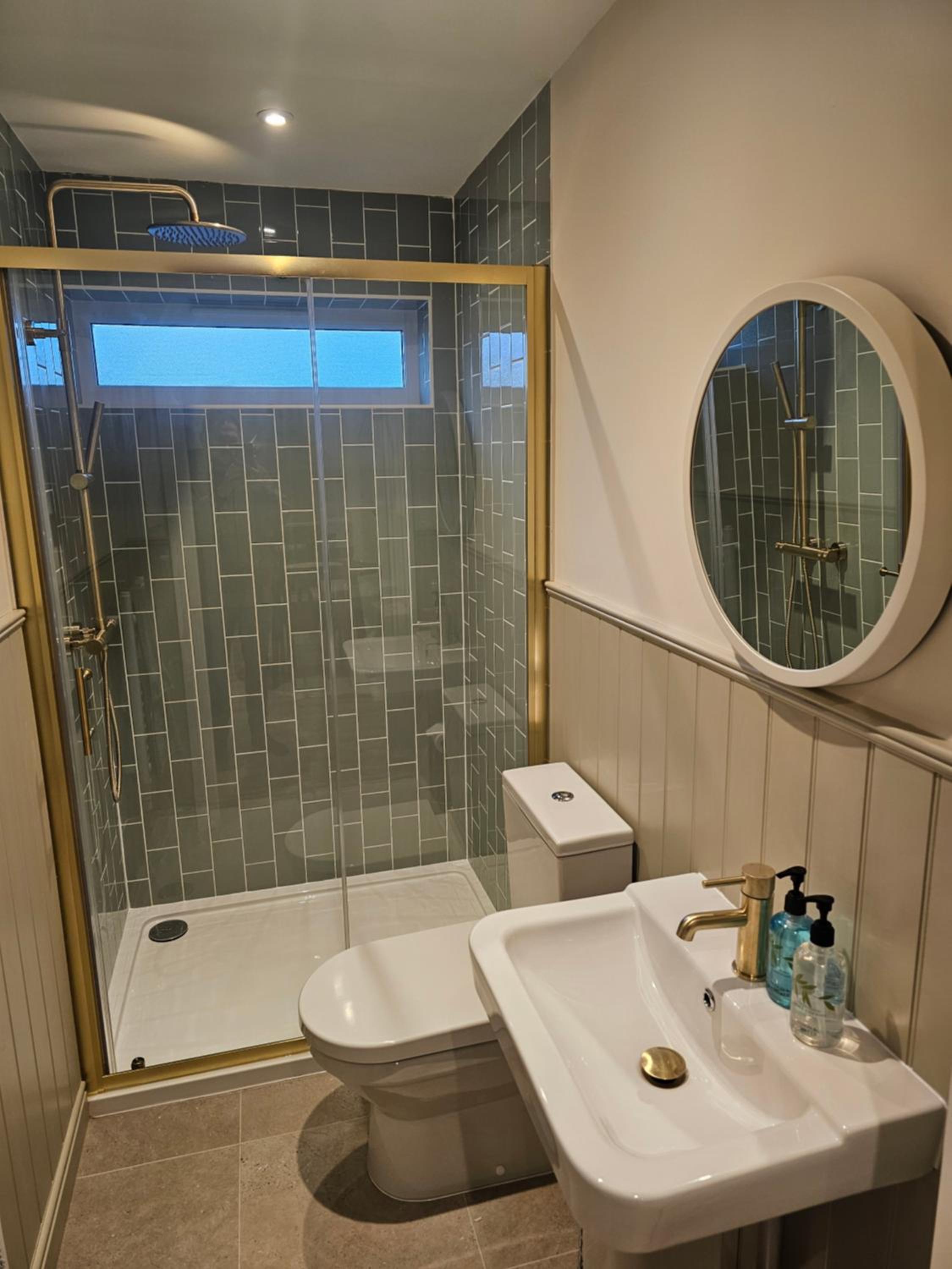 King Suite - Photo 3