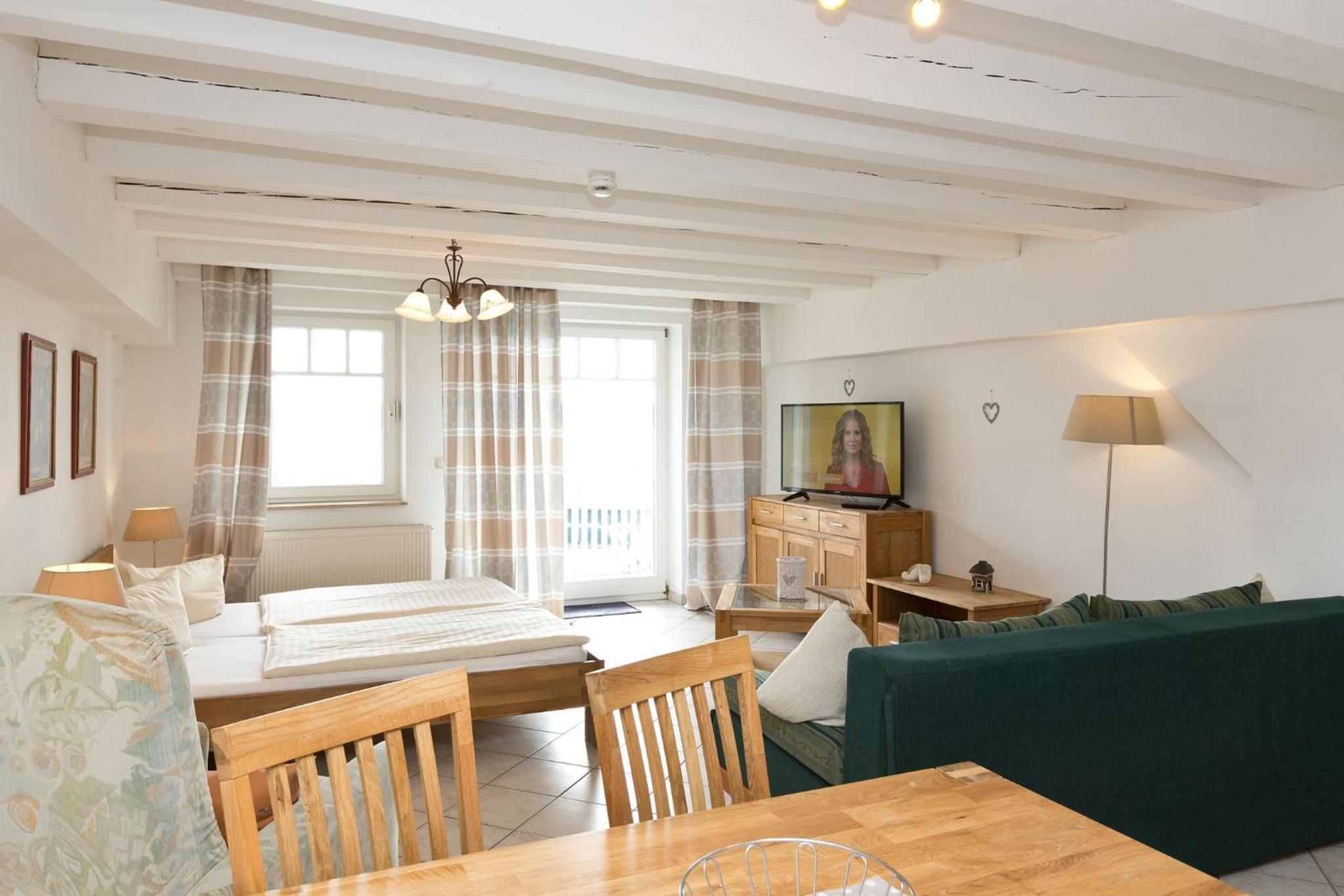 Apartment with Lake View photo 2