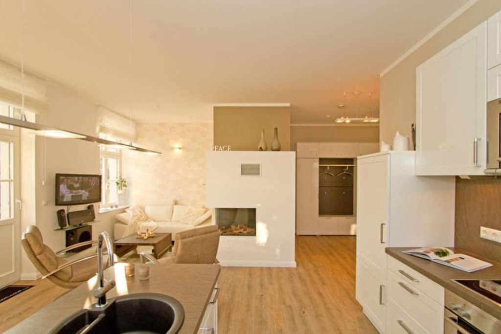 Two-Bedroom Apartment with Terrace photo 2