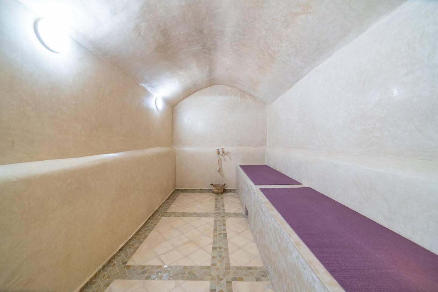 Villa With Private Pool photo 3
