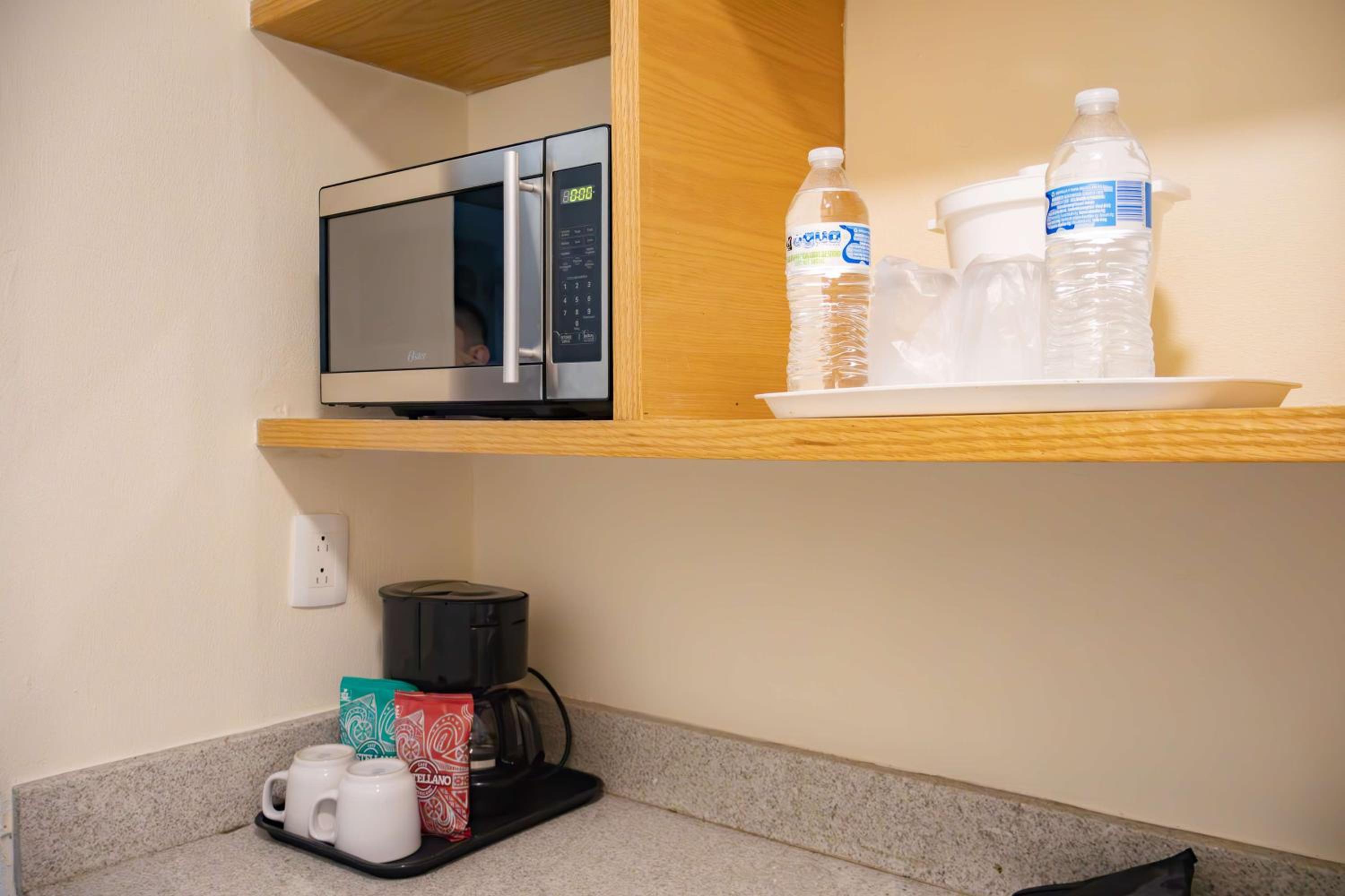 King Room with Kitchenette - Non-smoking - Photo 3