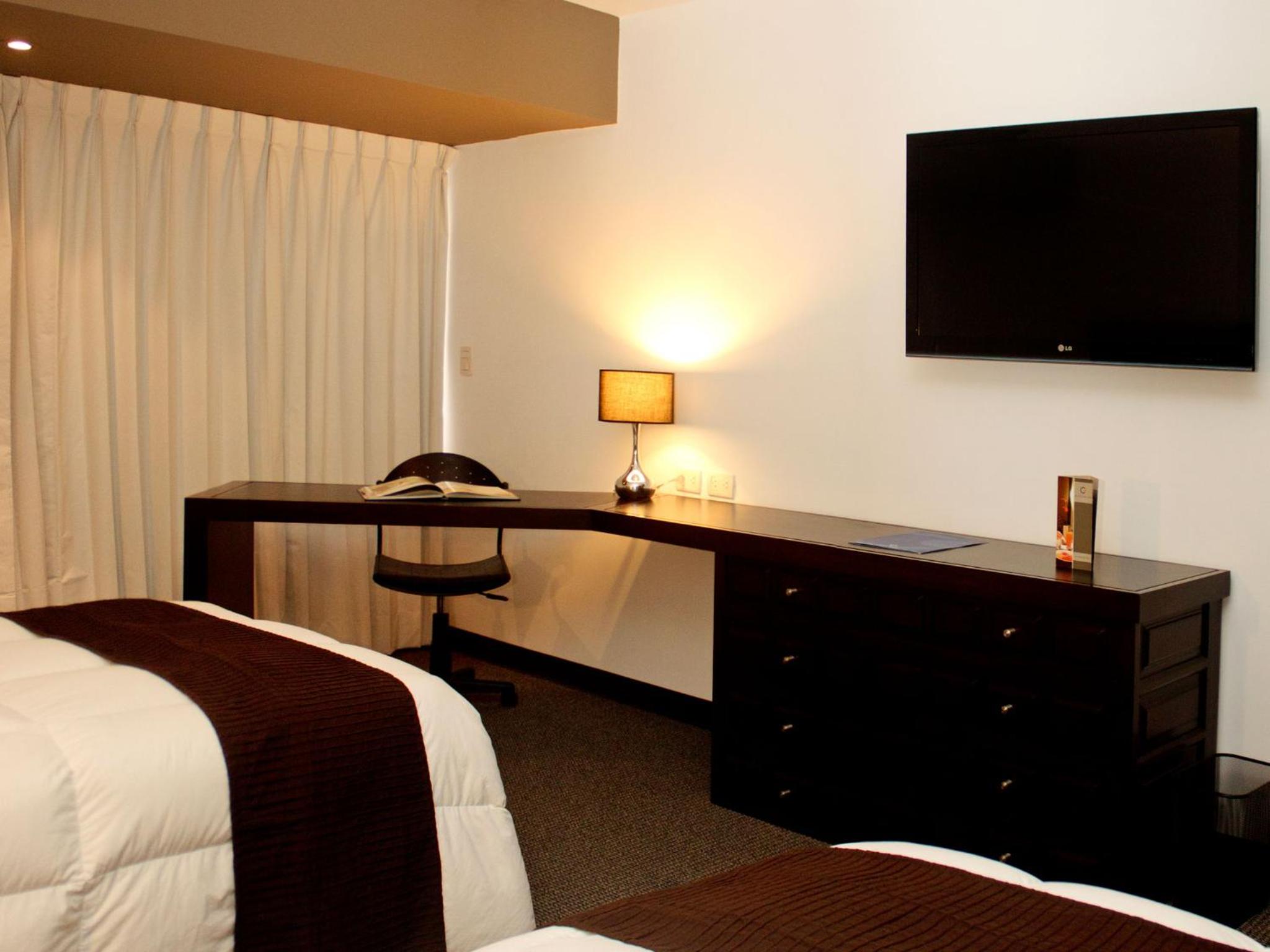 Standard Twin Room - Photo 6
