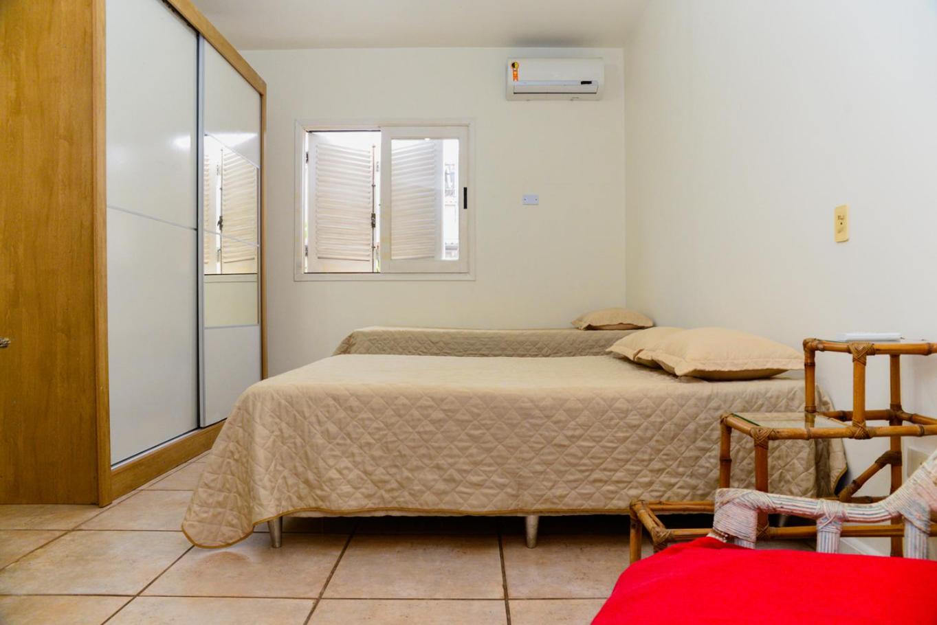 Two-Bedroom House photo 3