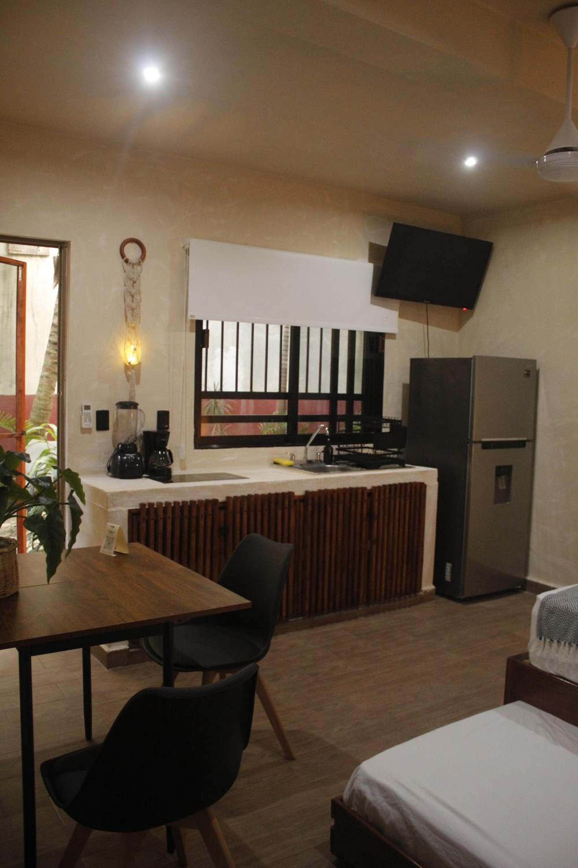 Family Studio - Photo 27