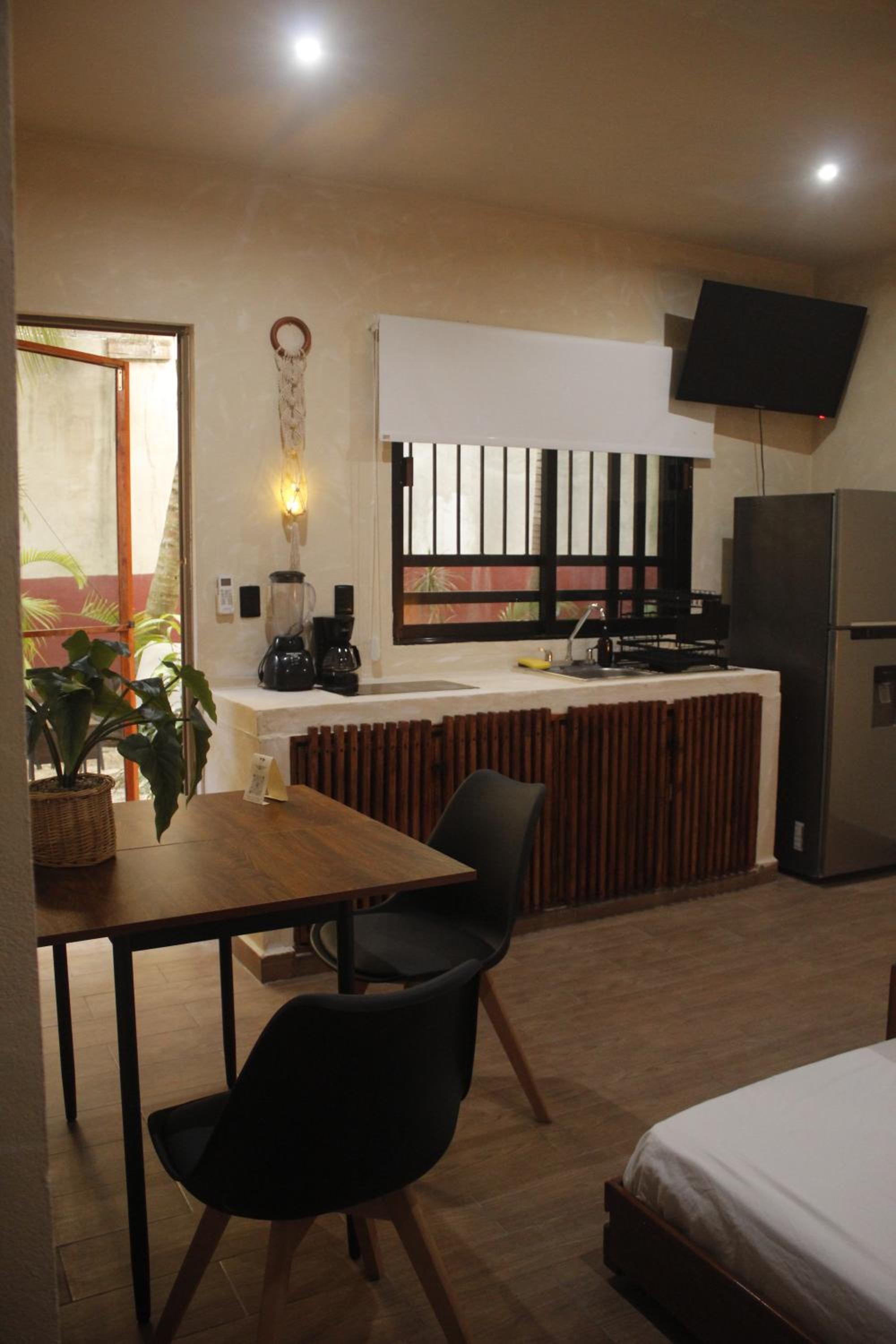 Family Studio - Photo 3