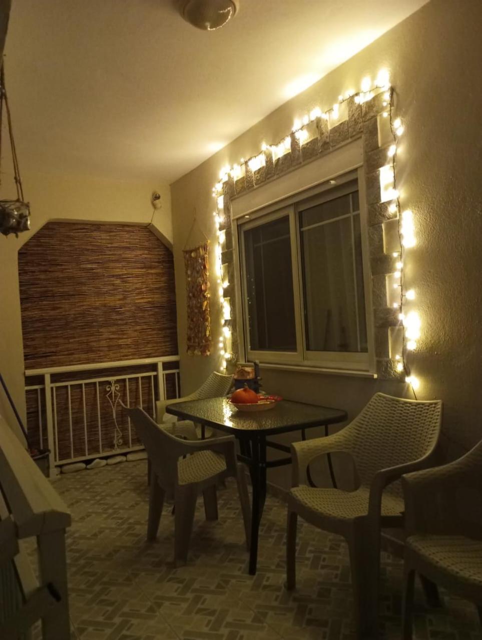 One-Bedroom House - Photo 19
