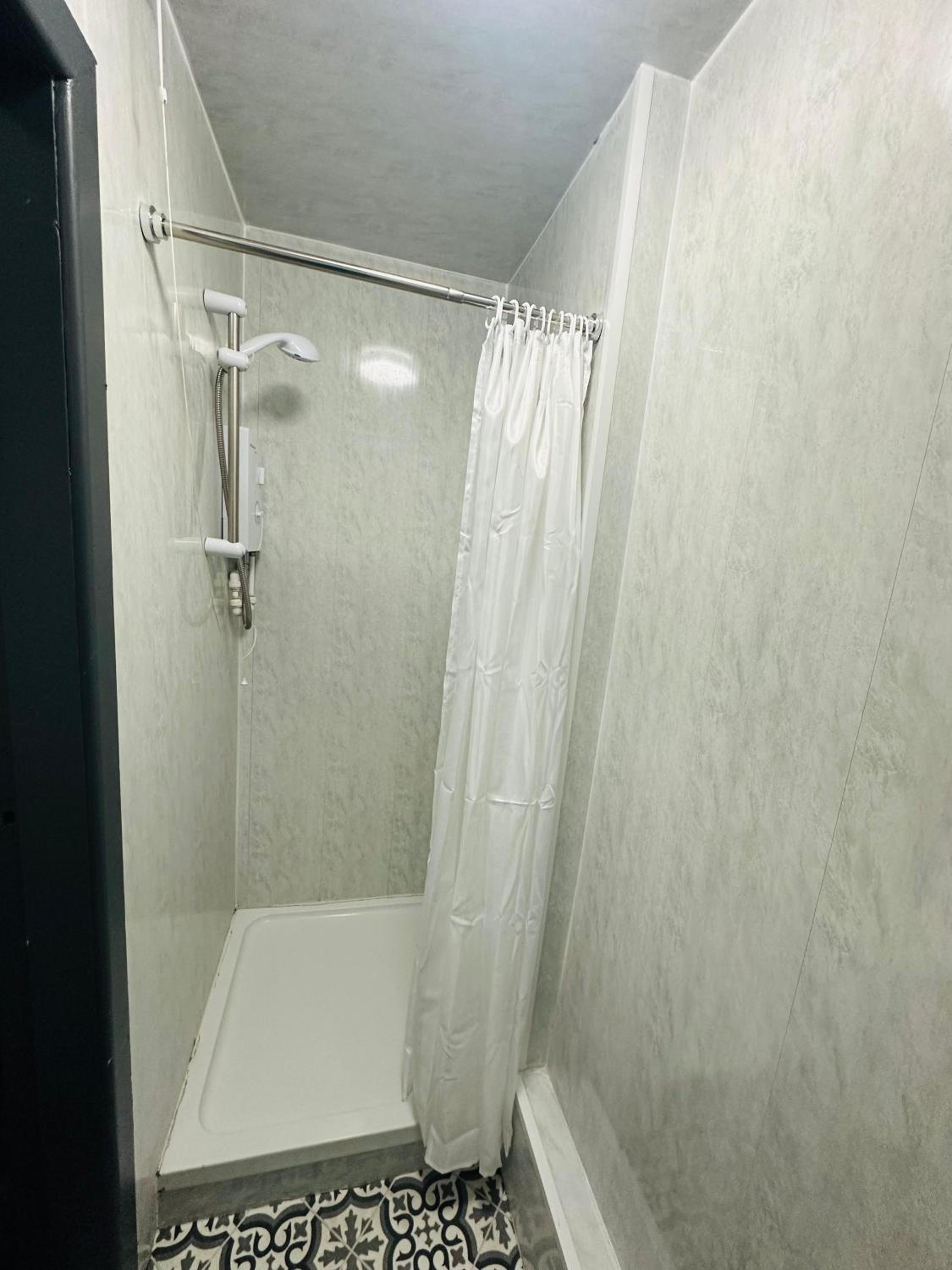 Double Room - Photo 3