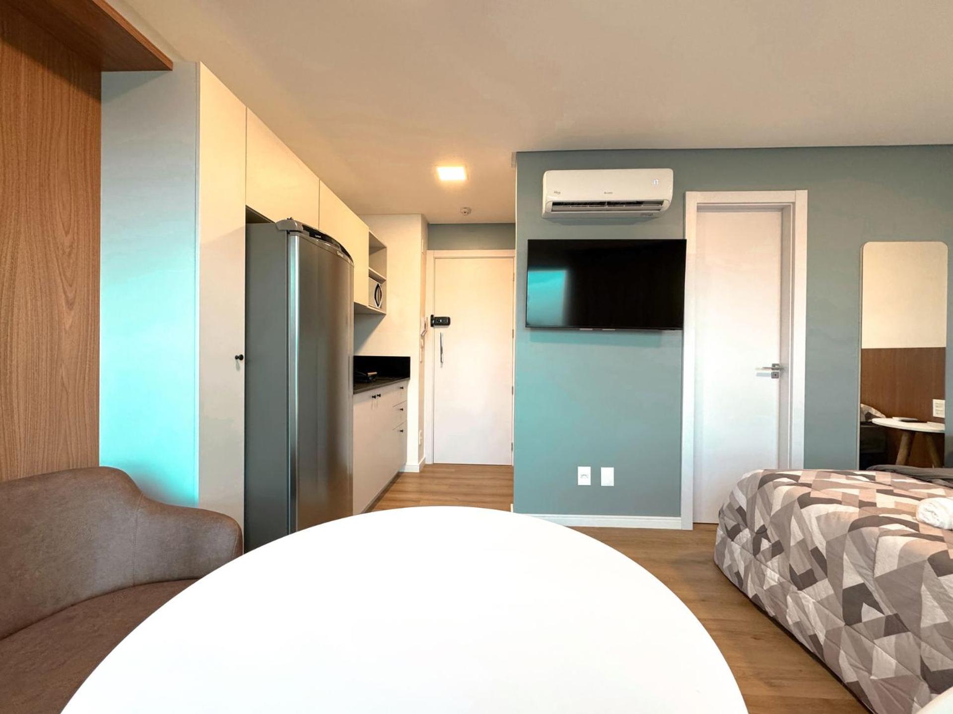 Apartment photo 2
