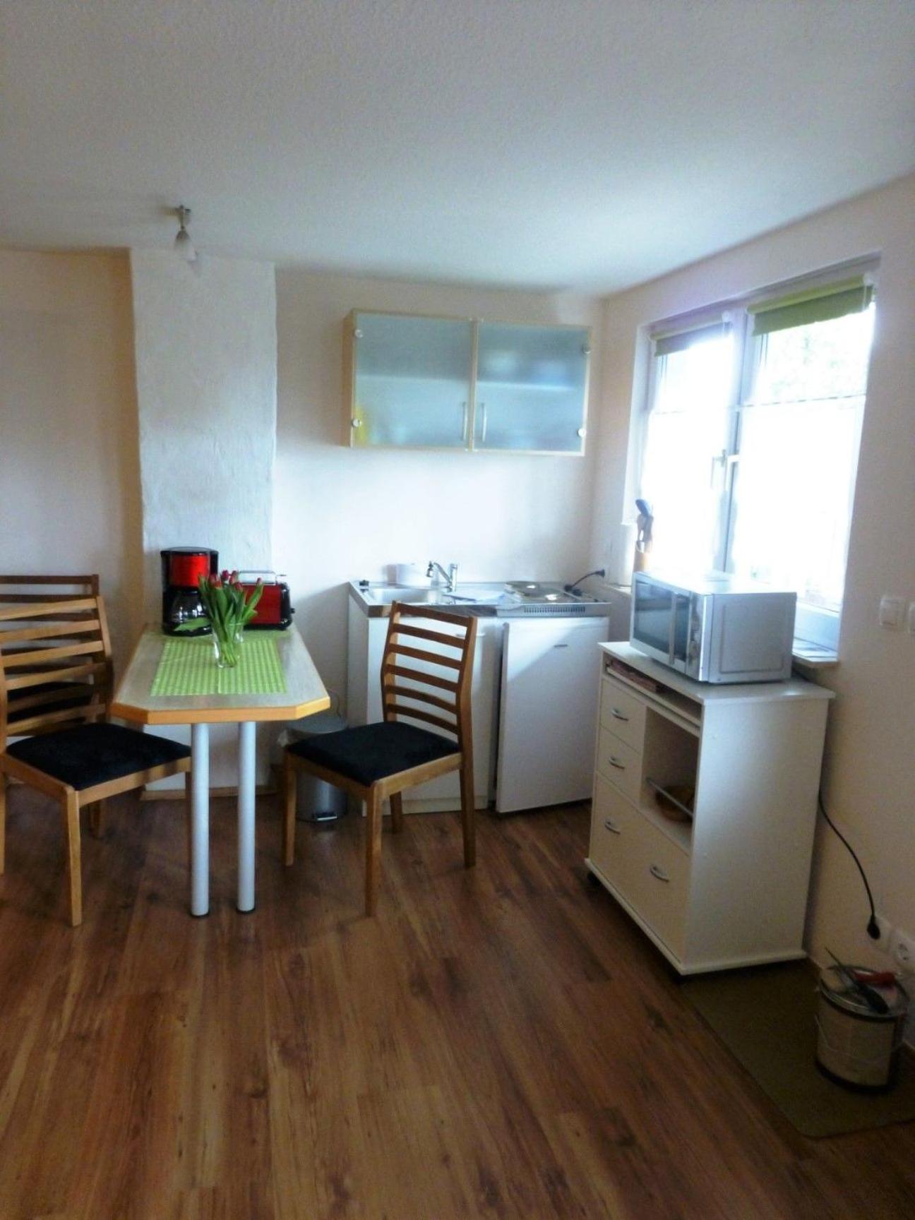 Apartment with Balcony photo 2