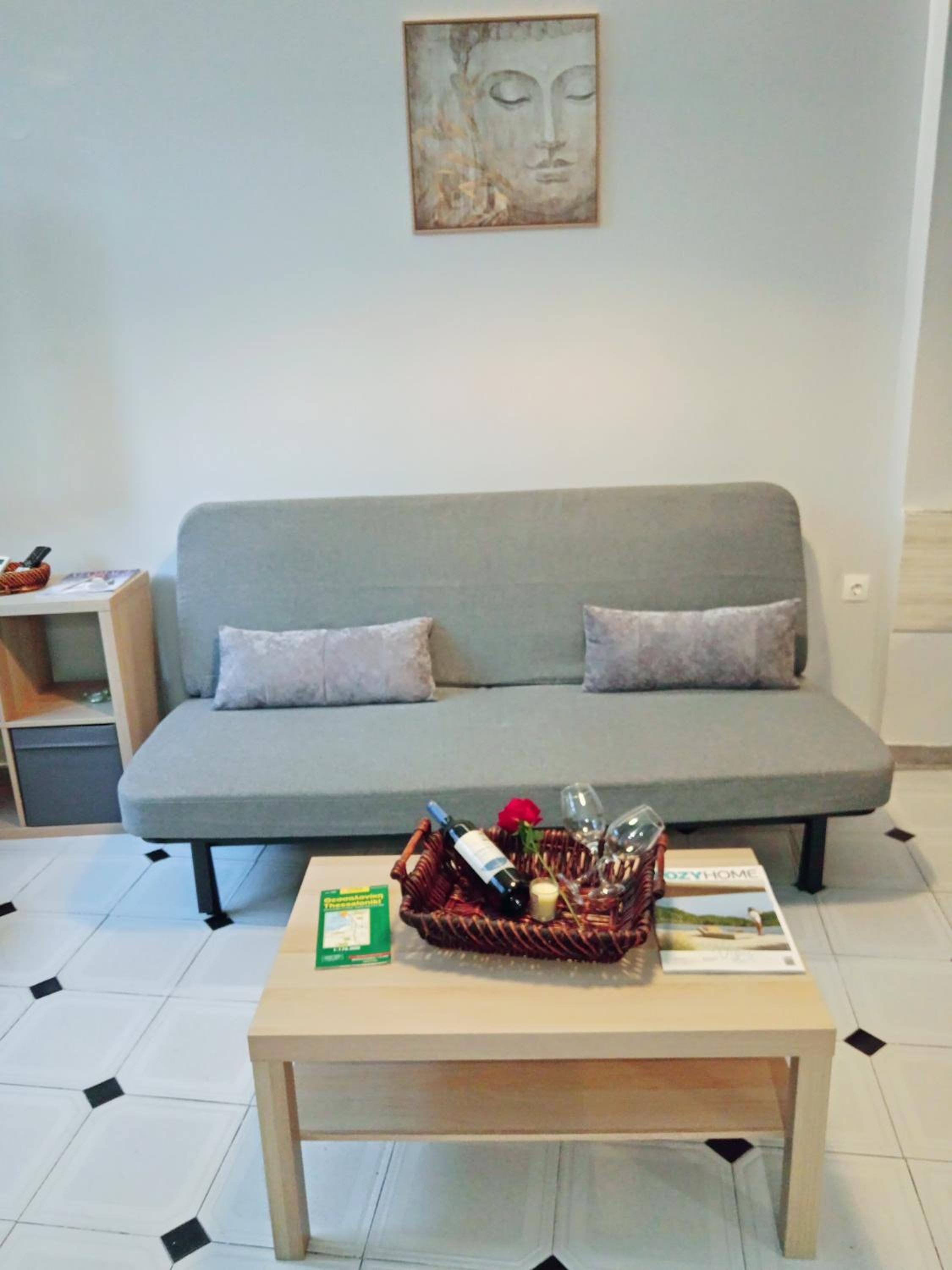 One-Bedroom Apartment