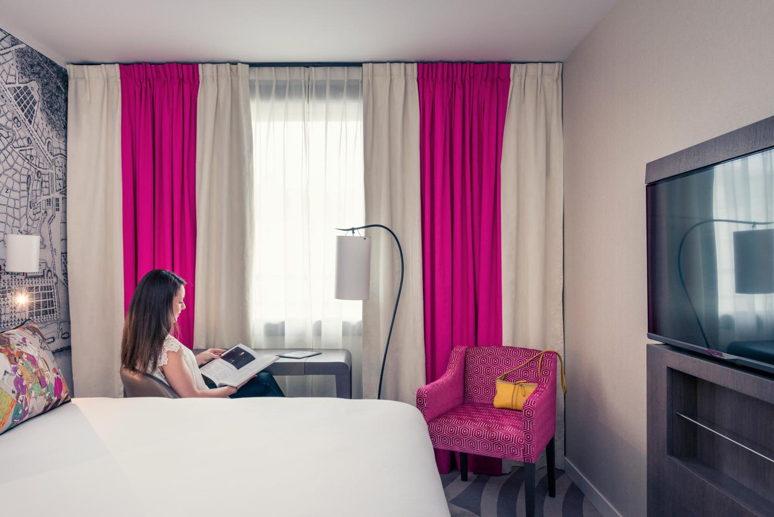 Classic Double Room thumbnail 5